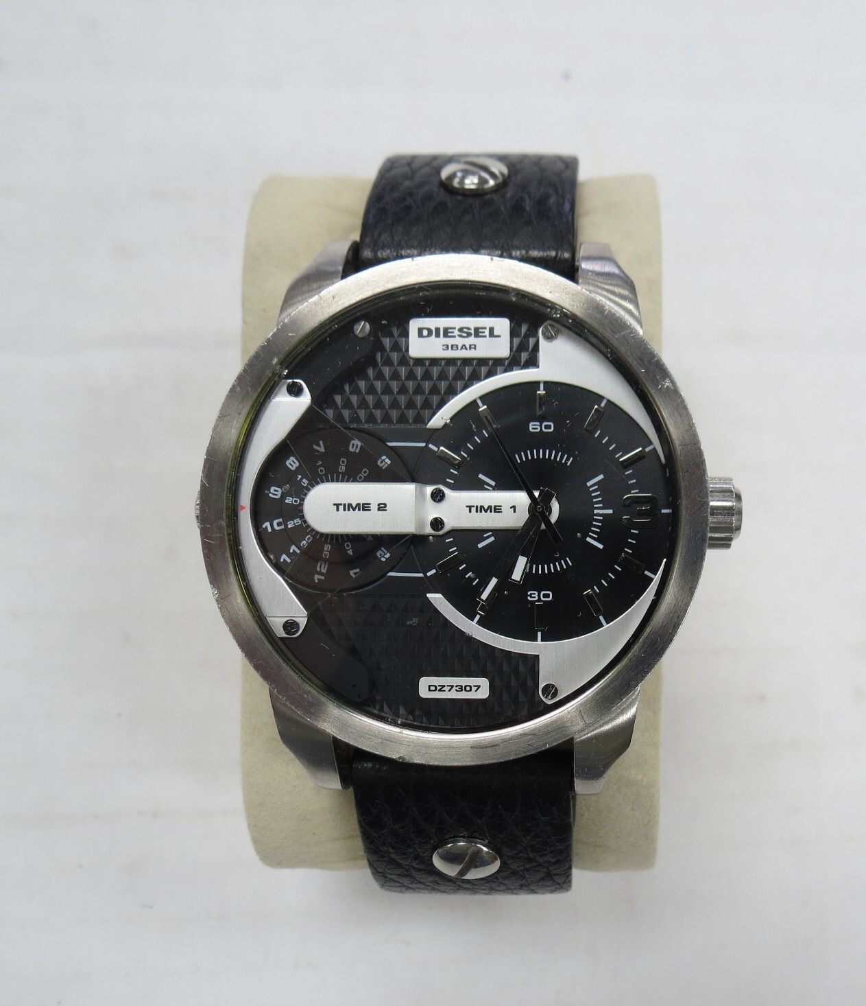 DIESEL MENS WATCH -TIME 2 – 3 BAR – DZ 7307 QUARTZ WATCH LEATHER BAND !!!