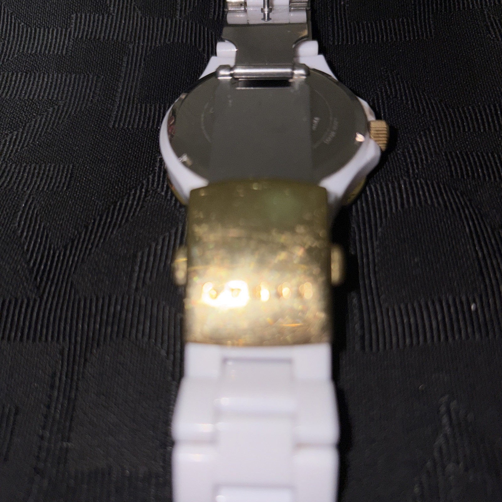 GUESS Watch U11623L1 White Polycarbonate GoldT & Crystals Battery Options-Read