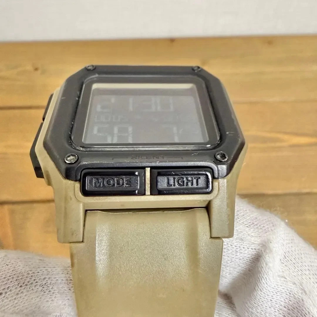 NIXON Regulus Wristwatch Sand Beige 100m Waterproof Time Display Include Case