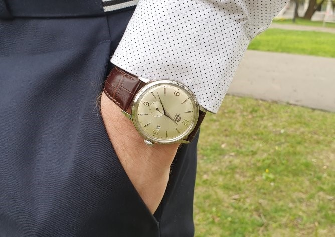 Orient Bambino Small Seconds Mechanical Champagne Dial Men’s Watch RA-AP0003S30B