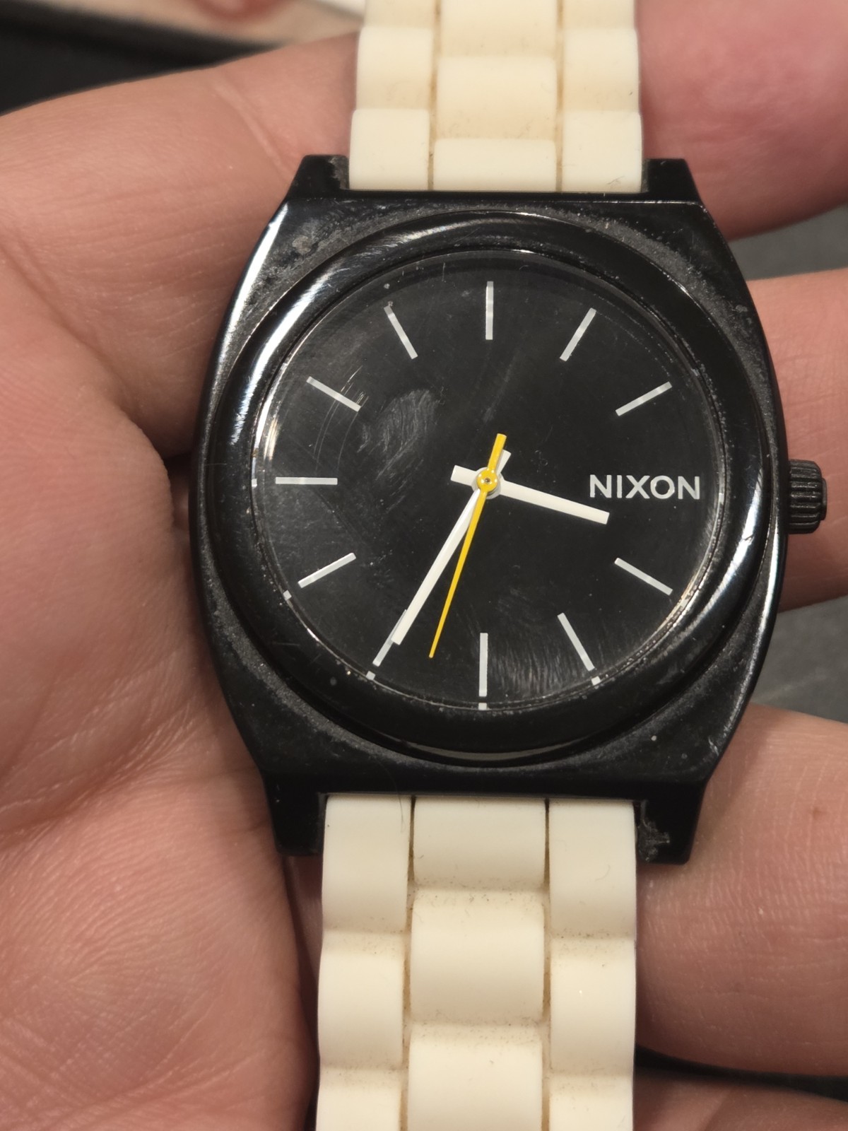 Nixon The Time Teller Quartz Watch Men 100m Black Polycarbonate New Battery C77