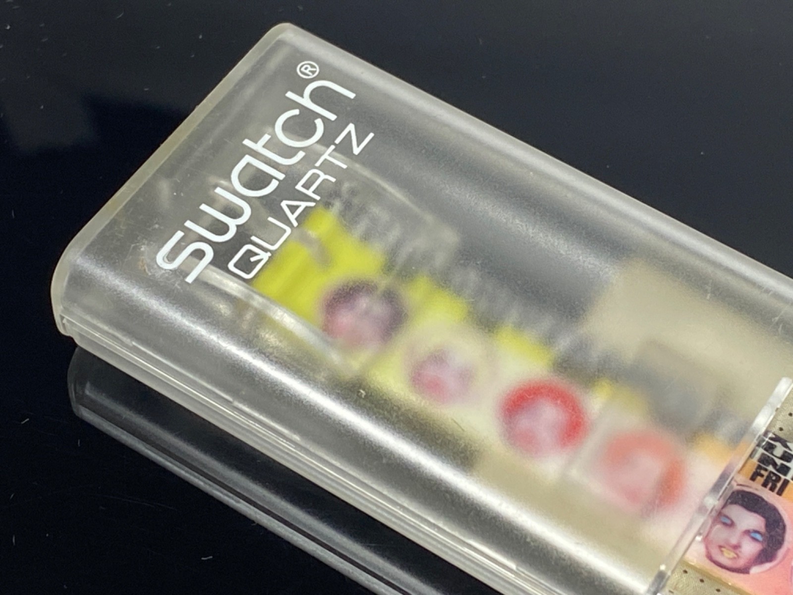 Vintage 1997 Swatch GK407 “BISEX” Pop Art Watch WHAT AM I TODAY Box Papers Works