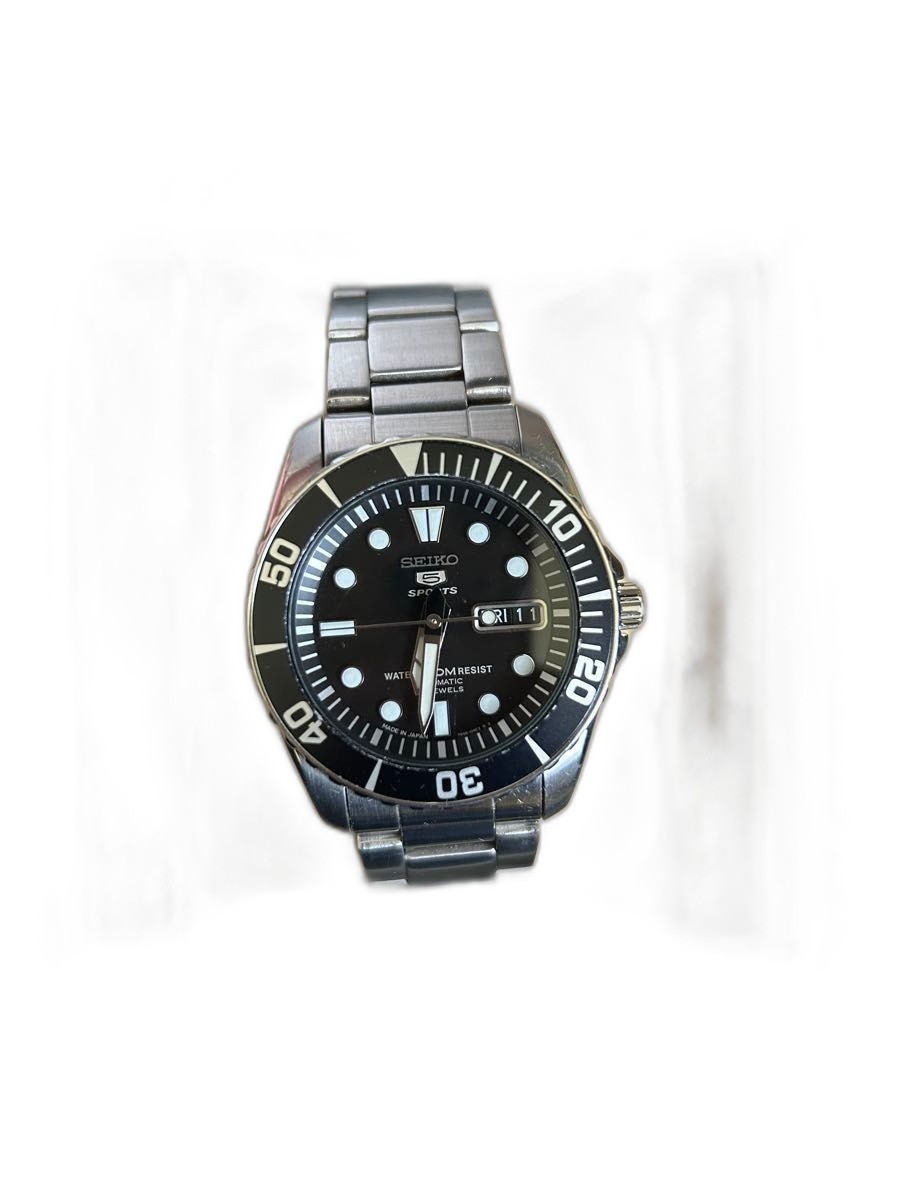 Seiko 5 Sports Automatic Diver’s Watch SNZF17J1 Pre-owned – Good