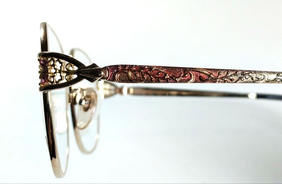 Excellent Condition CITIZEN CLAIRE 1166 Garnet Ladies