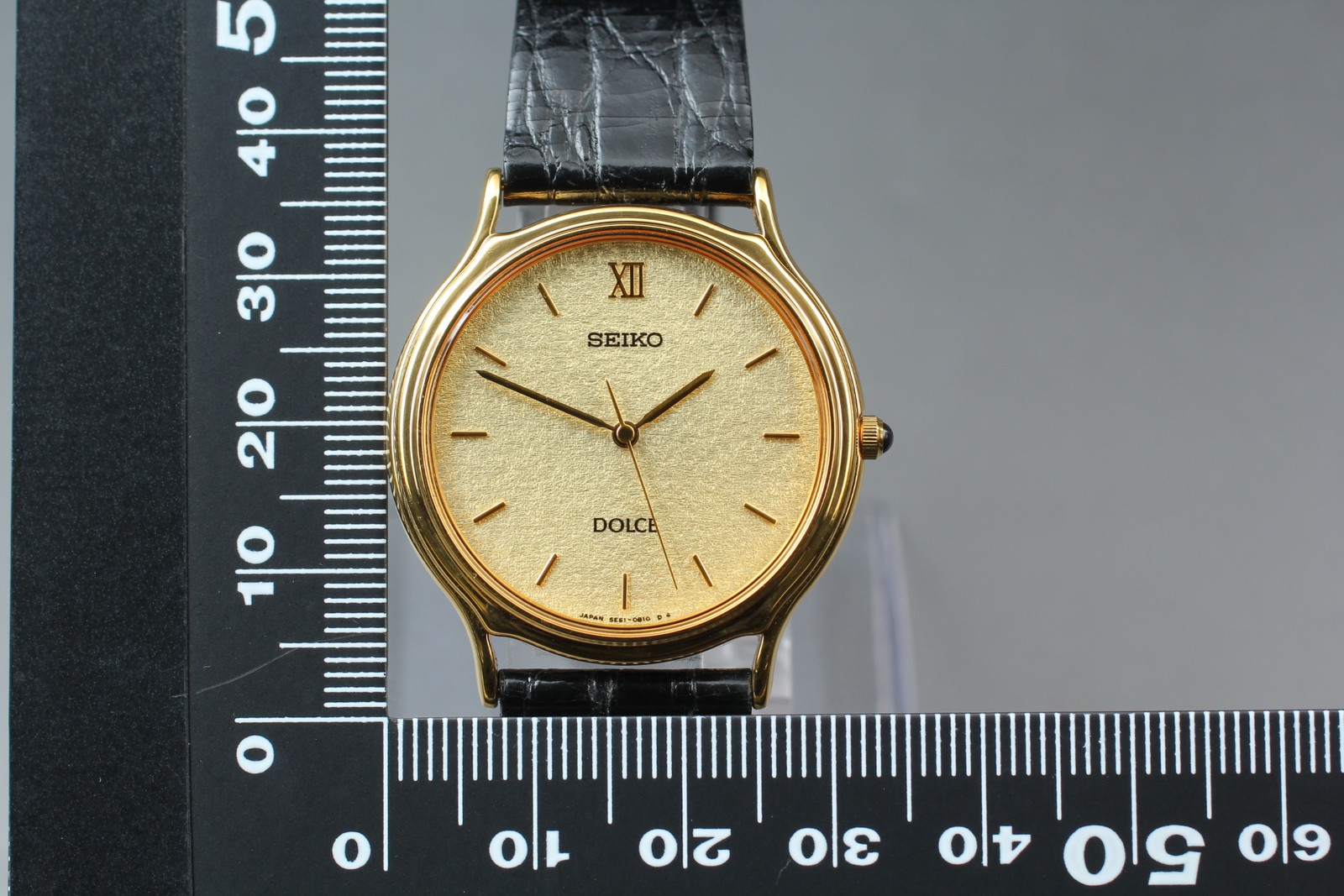 [Near MINT] Seiko Dolce 5E61-0A70 Gold Round Quartz 32mm Men’s Watch From JAPAN
