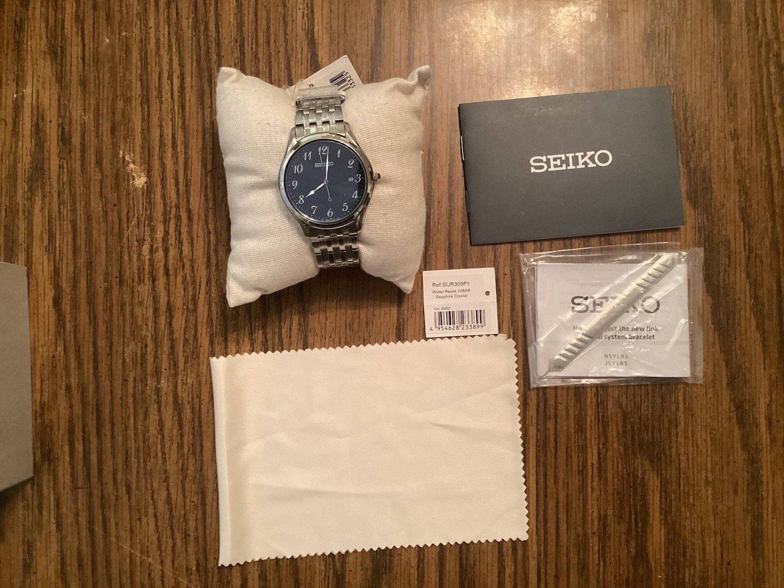 Seiko SUR309P1 Men’s Blue Dial Quartz Stainless Steel Bracelet 100m Date Box