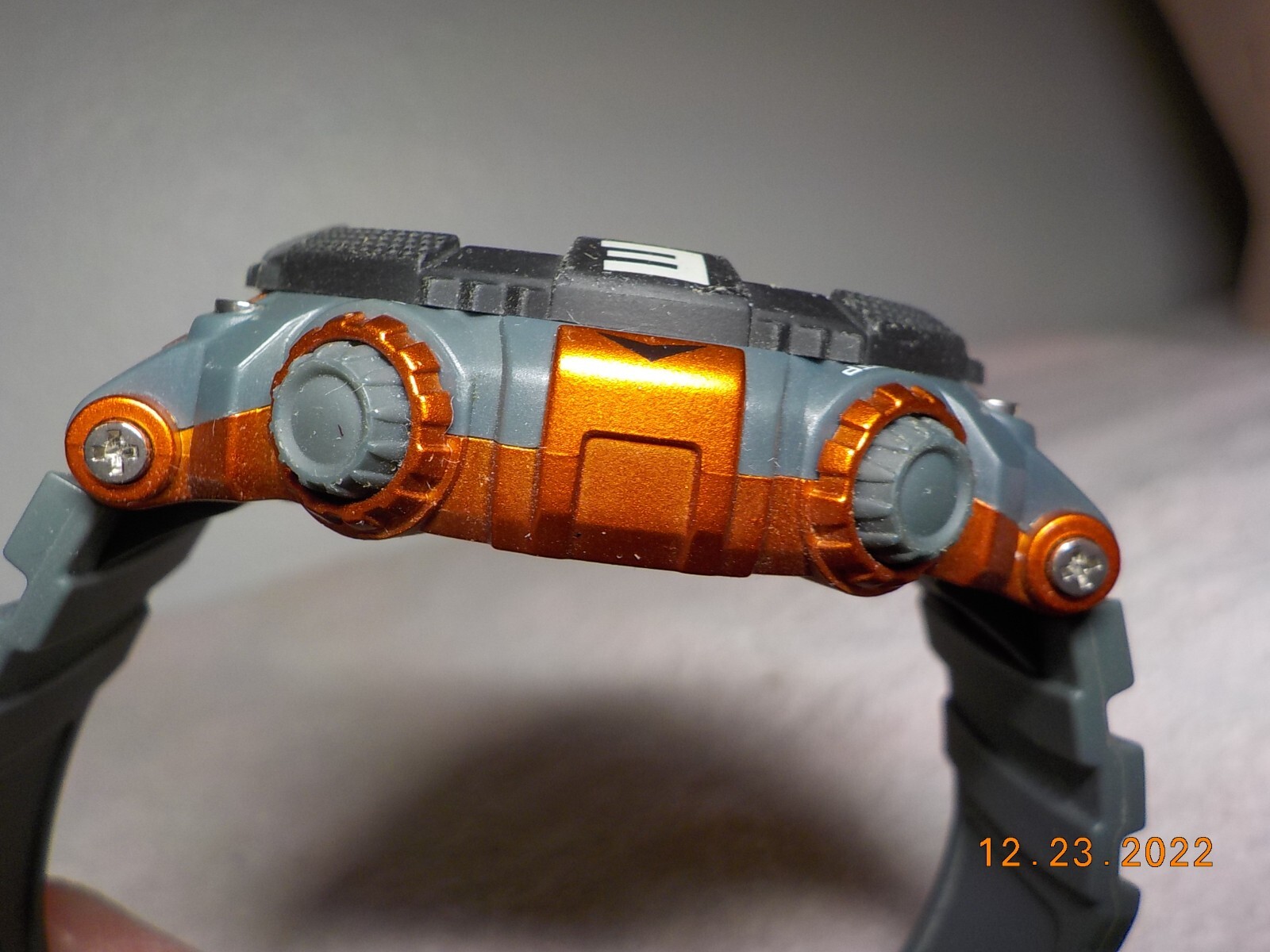 ARMITRON 40/8284 GRAY/ORANGE QTZ DIGITAL ALARM CHRONO WATCH NEW BATTERY
