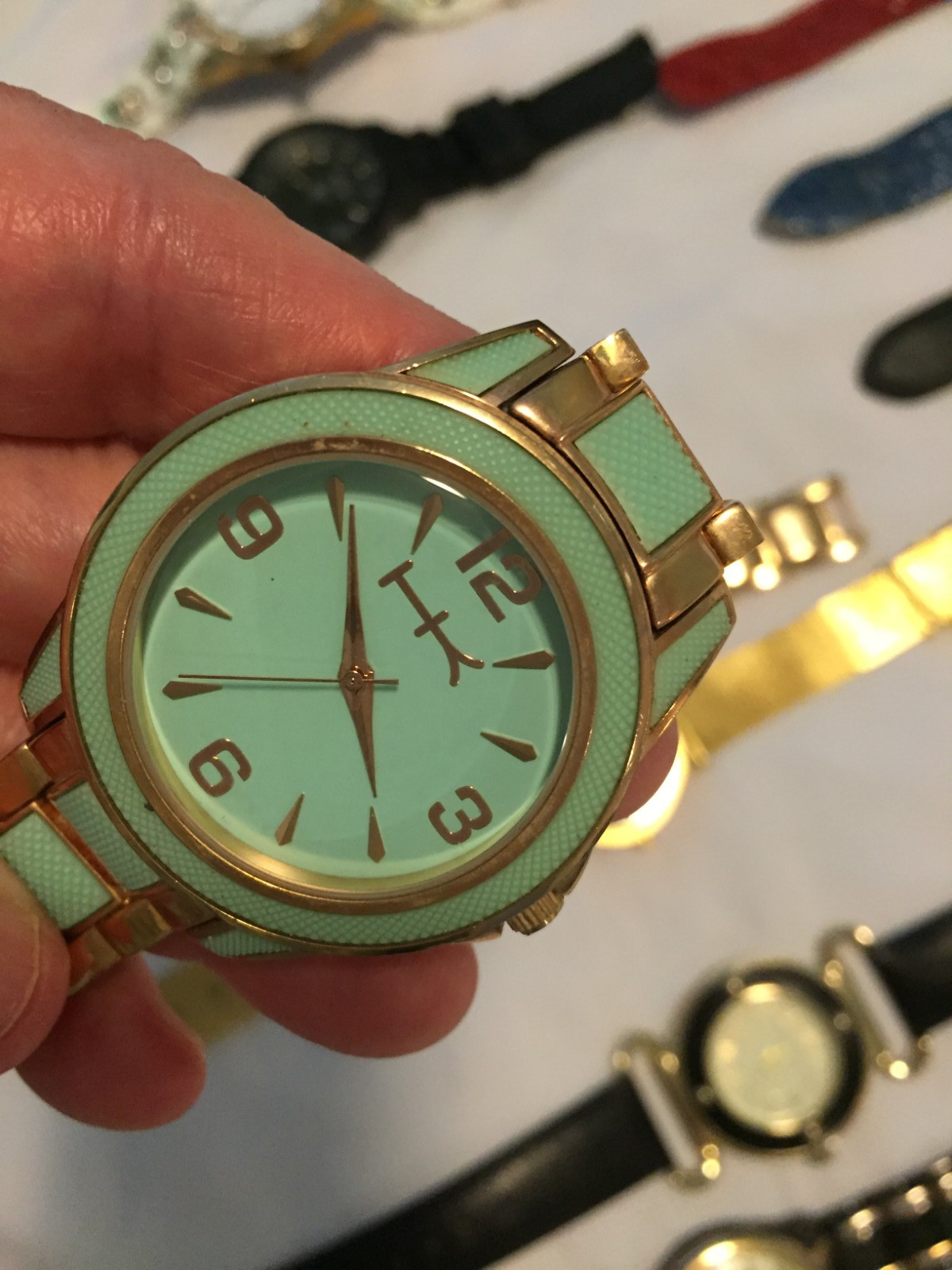 Women’s Watches Various Brands Untested Lot Of 18 Joan Rivers, Adrienne, Gossip