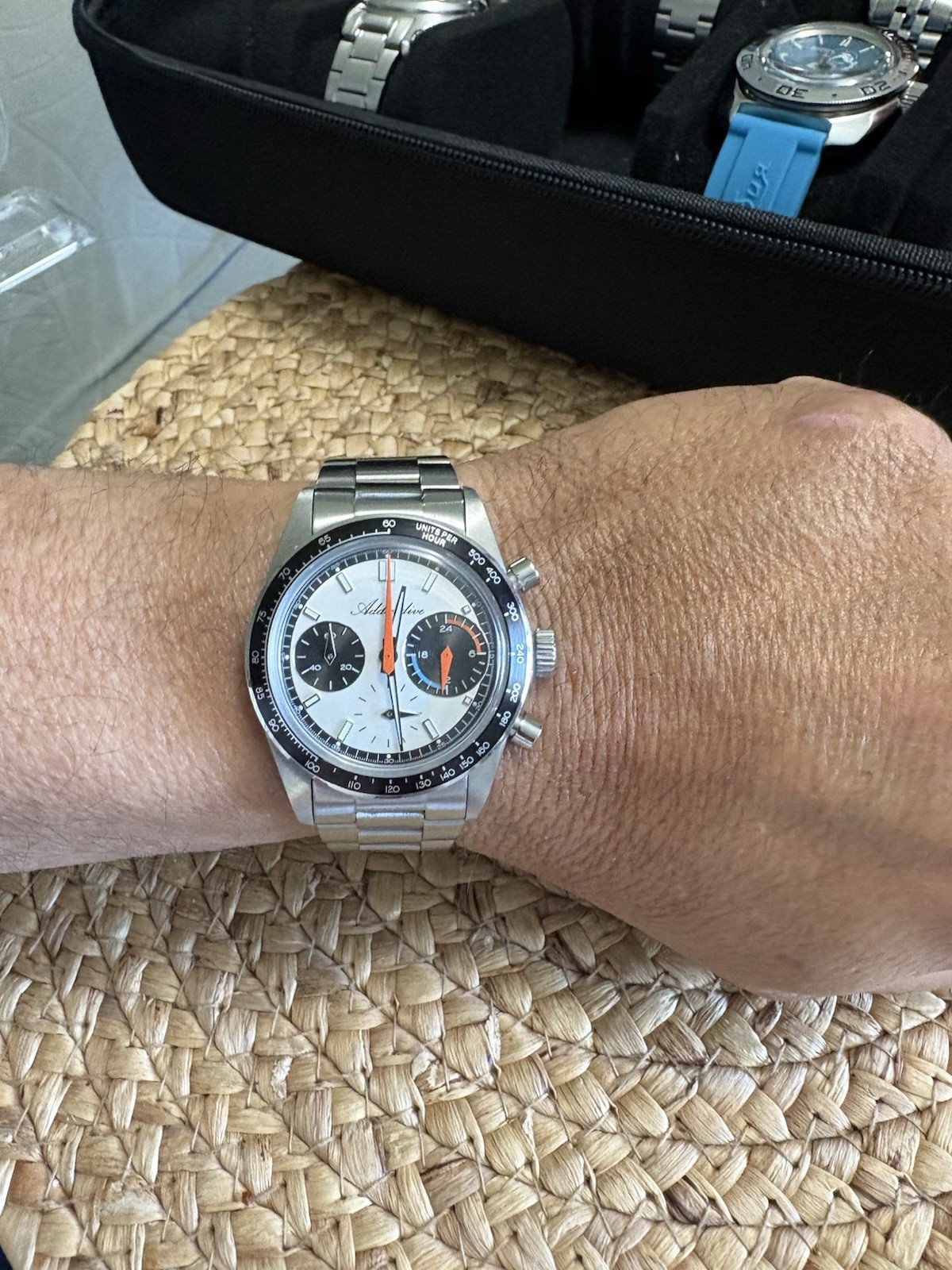 ADDIESDIVE Men’s Stainless Steel Quartz