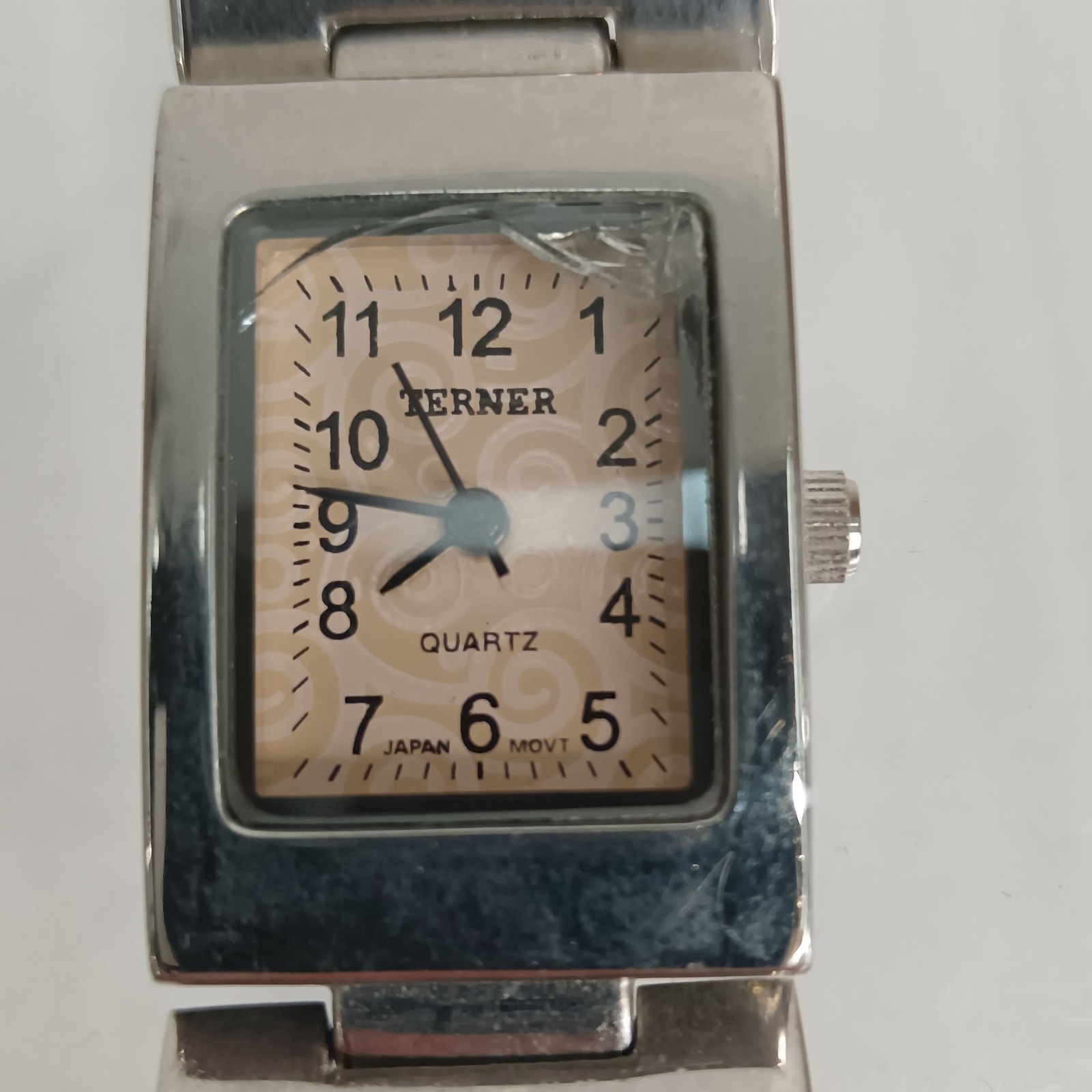 Terner Quartz Wristwatch Stainless Steel Damaged Face Spares and RepairsPreloved