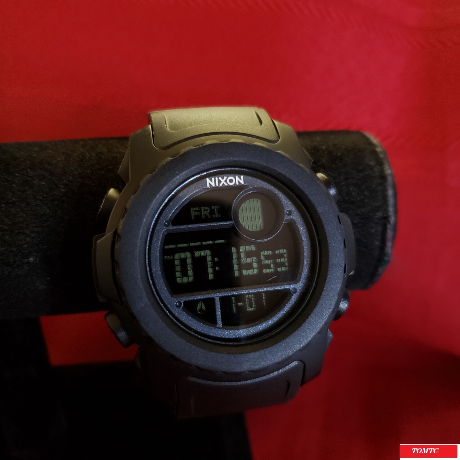 Nixon “The Super Unit” (Black) 200M Polycarbonate China Mvmnt & Blacklight [16B]