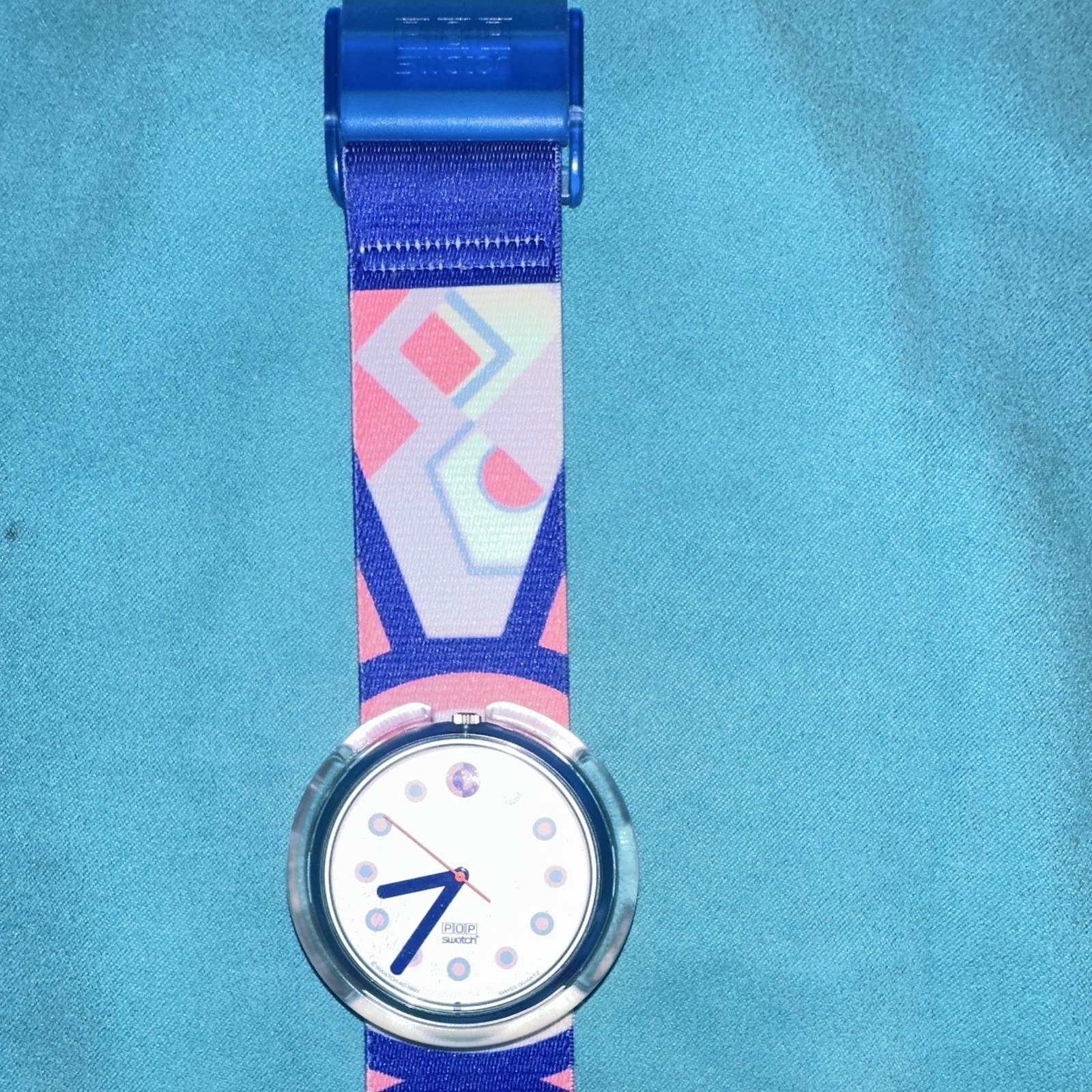 Vintage Pop Swatch 1991 Contessa PWN104 in original box. Great condition.