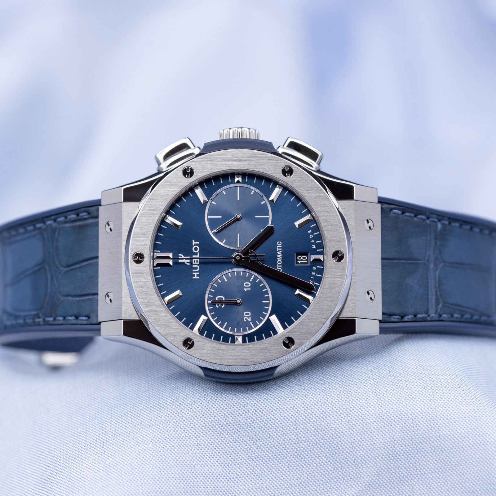 Hublot Classic Fusion Chronograph Blue Dial 521.NX.7170.LR Box+Papers & Receipt