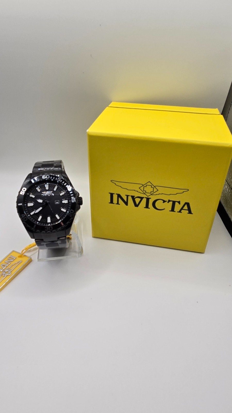 Invicta Pro Diver Men’s Watch. All Black, 2 Tone Gloss And Flat Black Band!!