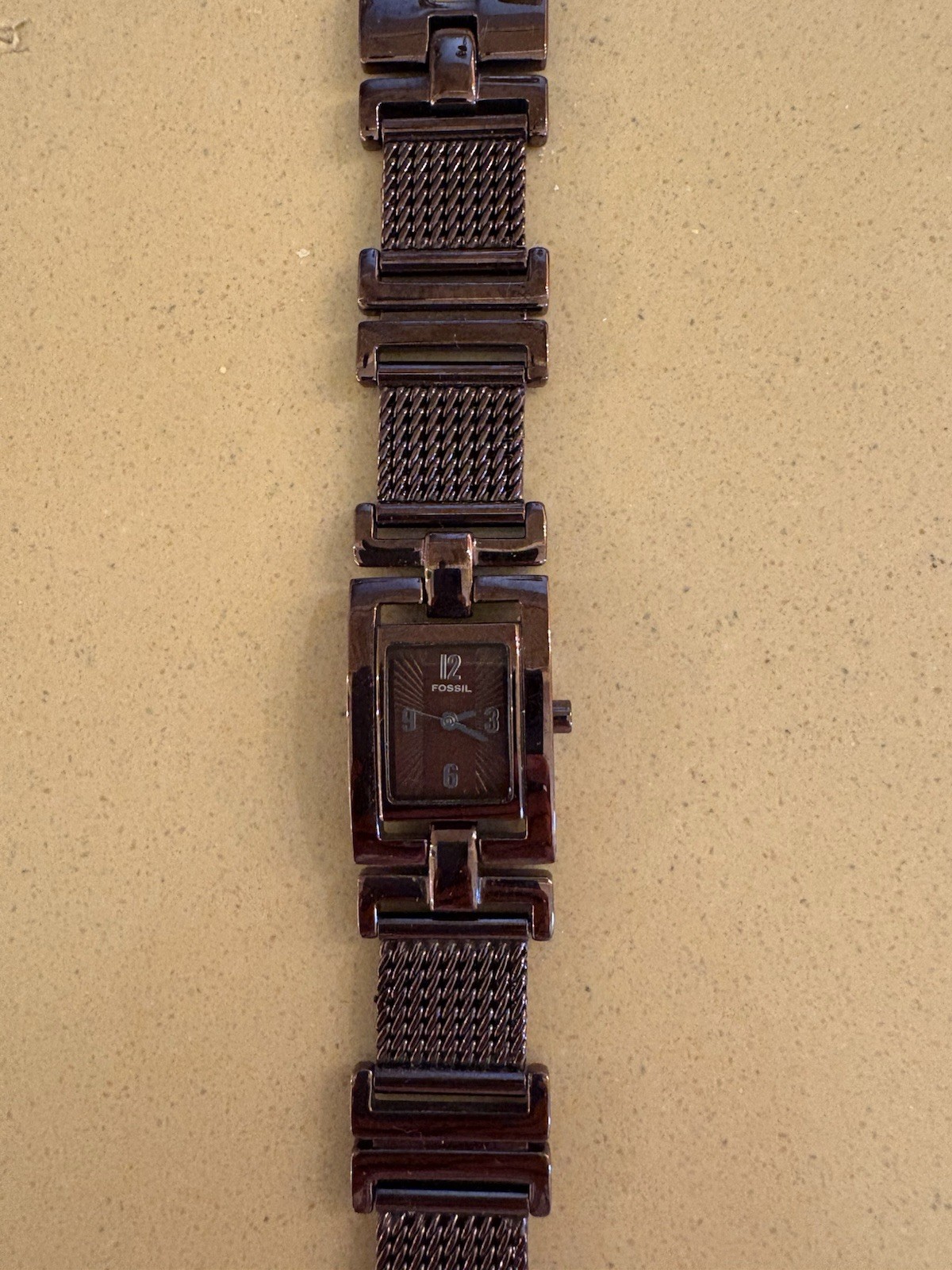 FOSSIL WOMANS WRIST WATCH*BRONZE**STAINLESS STEEL*WATER RESISTANT*ES 2024