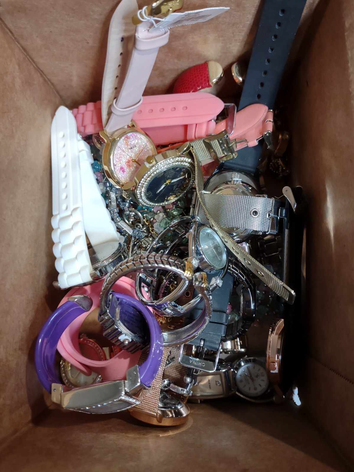 3Lb Watch Lot Assorted Variety Lot Many Are Currently Working DWL1
