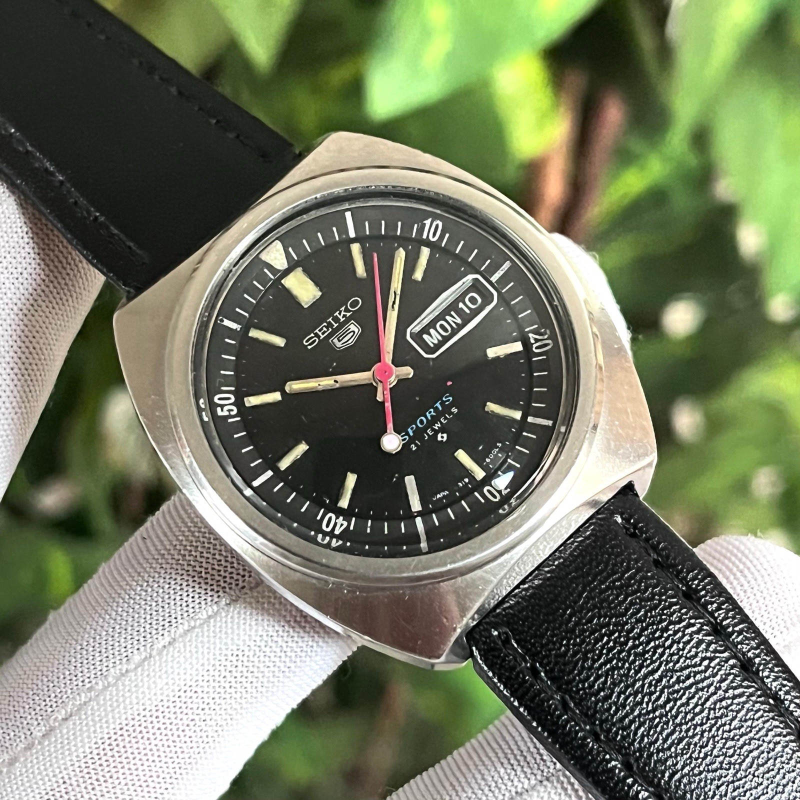 Vintage Seiko 5 Sports Diver Rotating Inner Ring Automatic Japan Watch 6319-6000