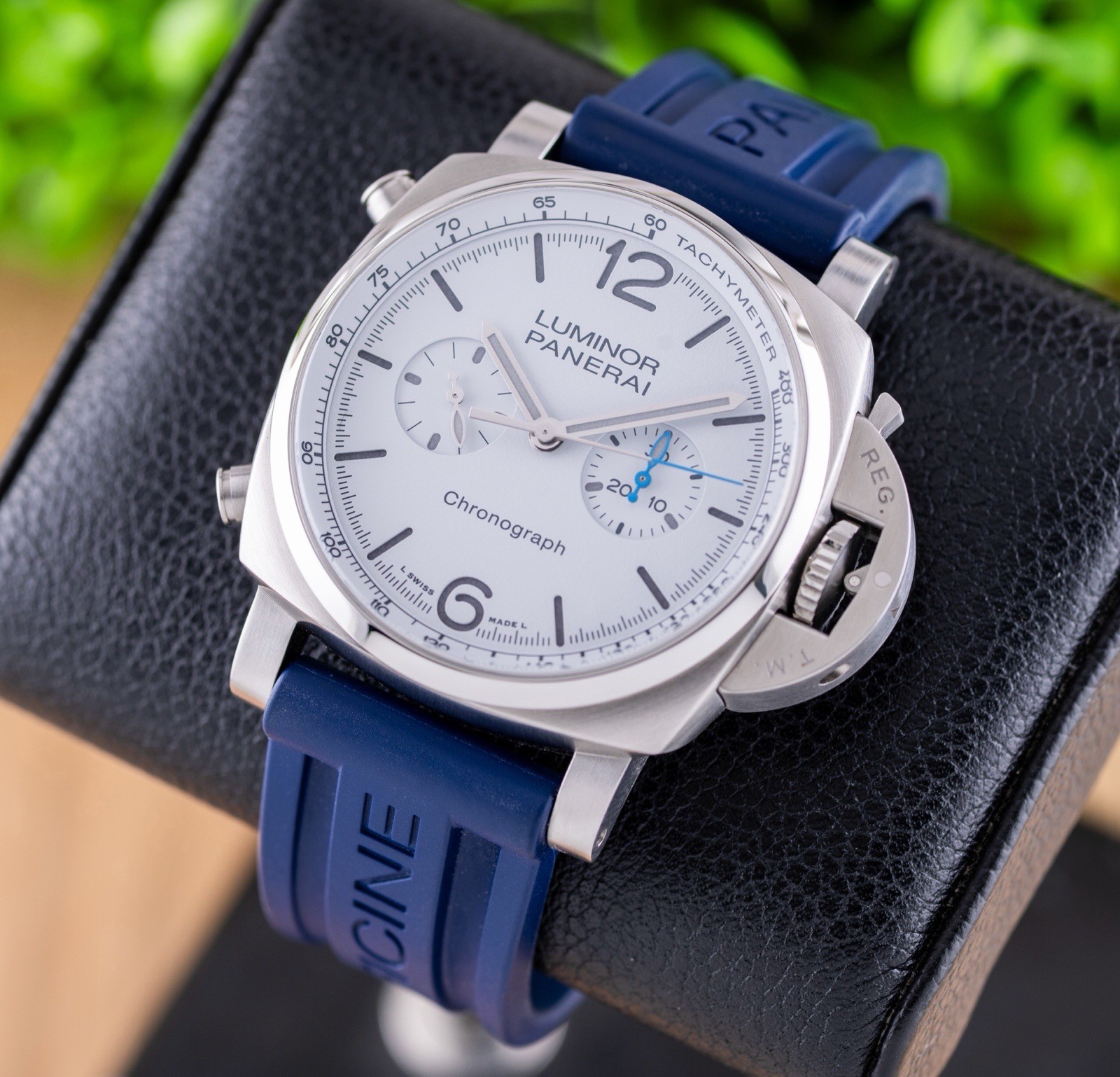 Panerai Luminor Chronograph 44 White Dial PAM01218 / PAM1218 with Box & Papers!!