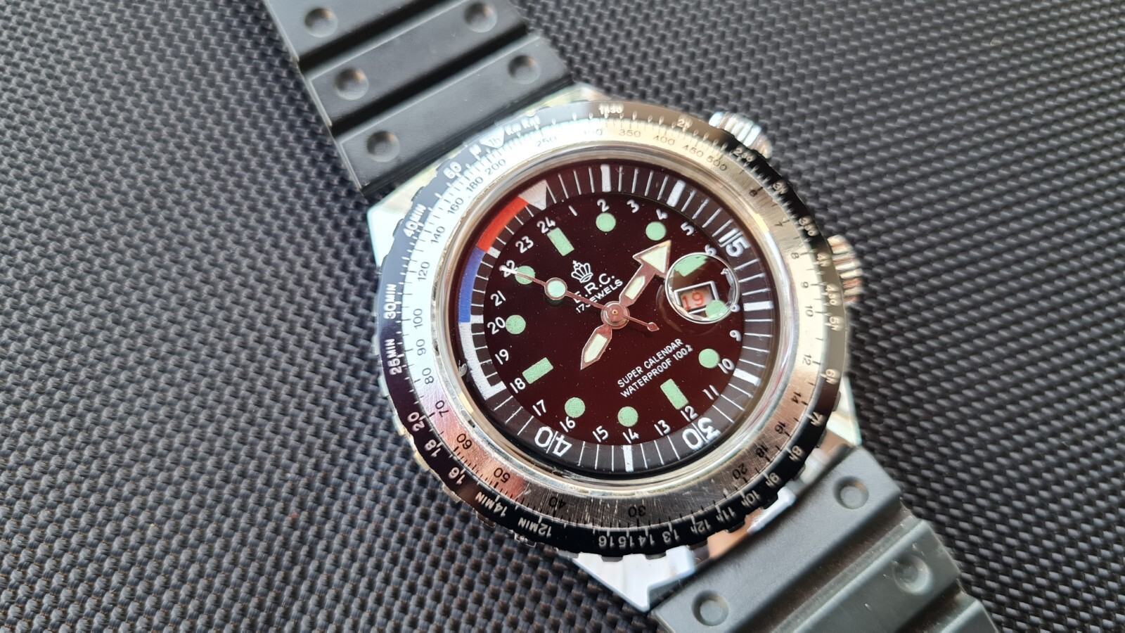 E.R.C. Super Tachym Calendar Waterproof 100% Vintage Diver Inner Rotating Bezel