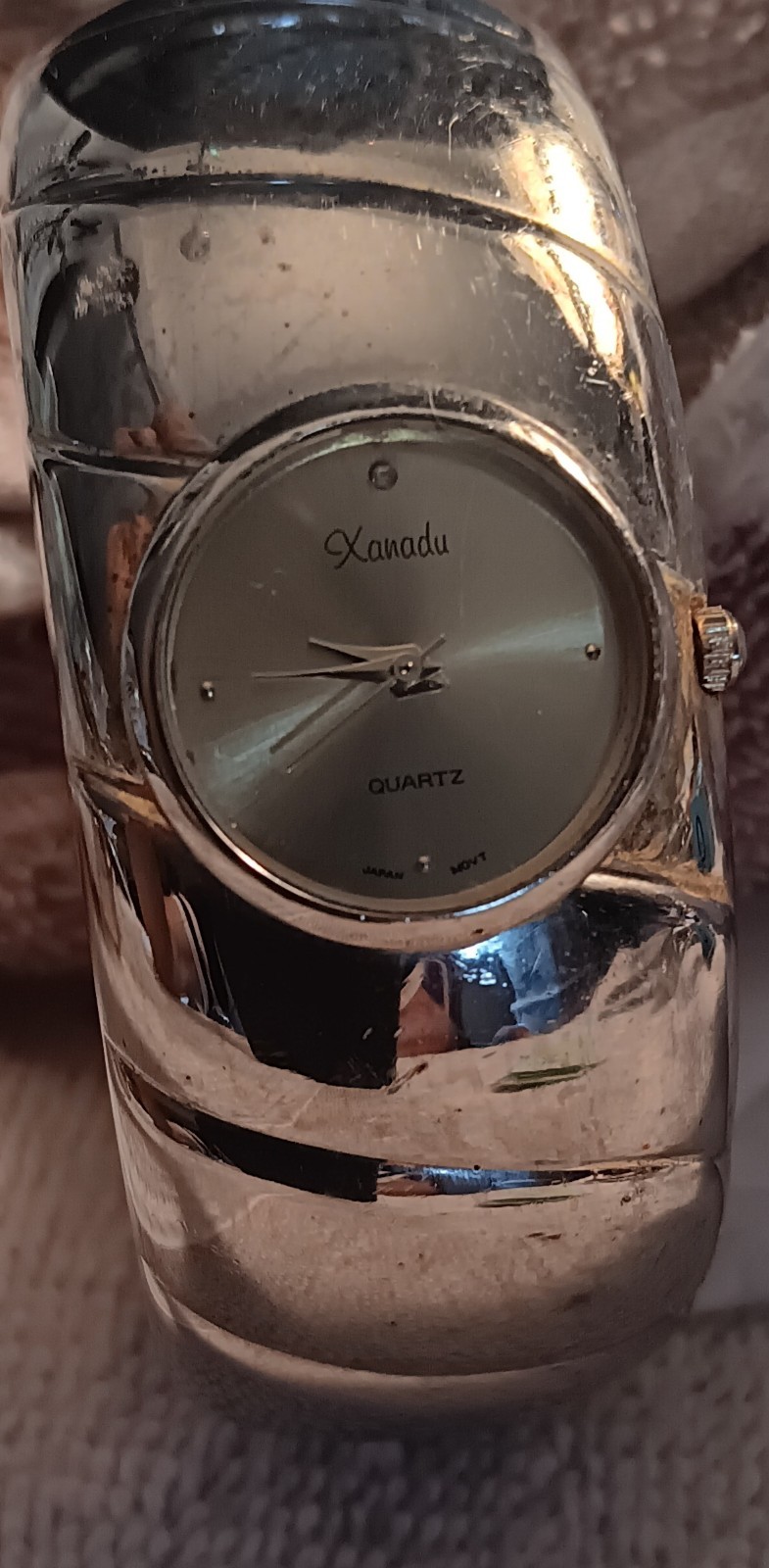 Xanadu Women’s Quartz Analog Dress Watch Silver Tone Bangle Oval Stick Dial