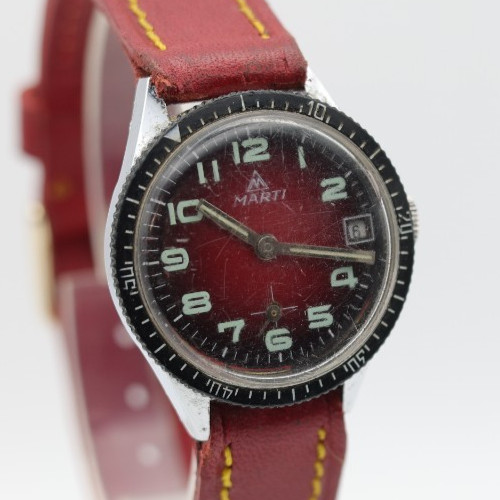 MARTI CAL. FE 233-72 DIVER WRIST WATCH 29mm 13mm LUG RED DIAL RUNS (EF)