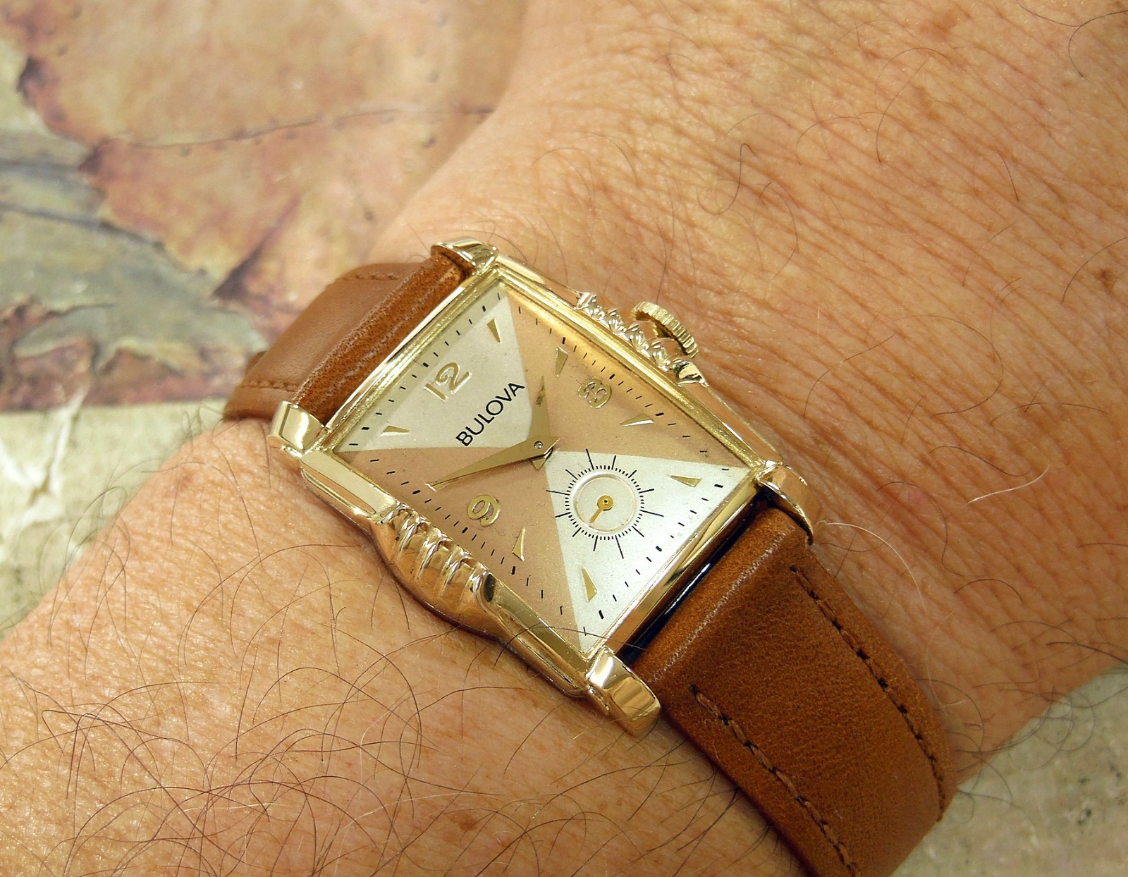1953 Vintage BULOVA PRESIDENT, Stunning SALMON/SILVER Dial, Serviced & Warranty