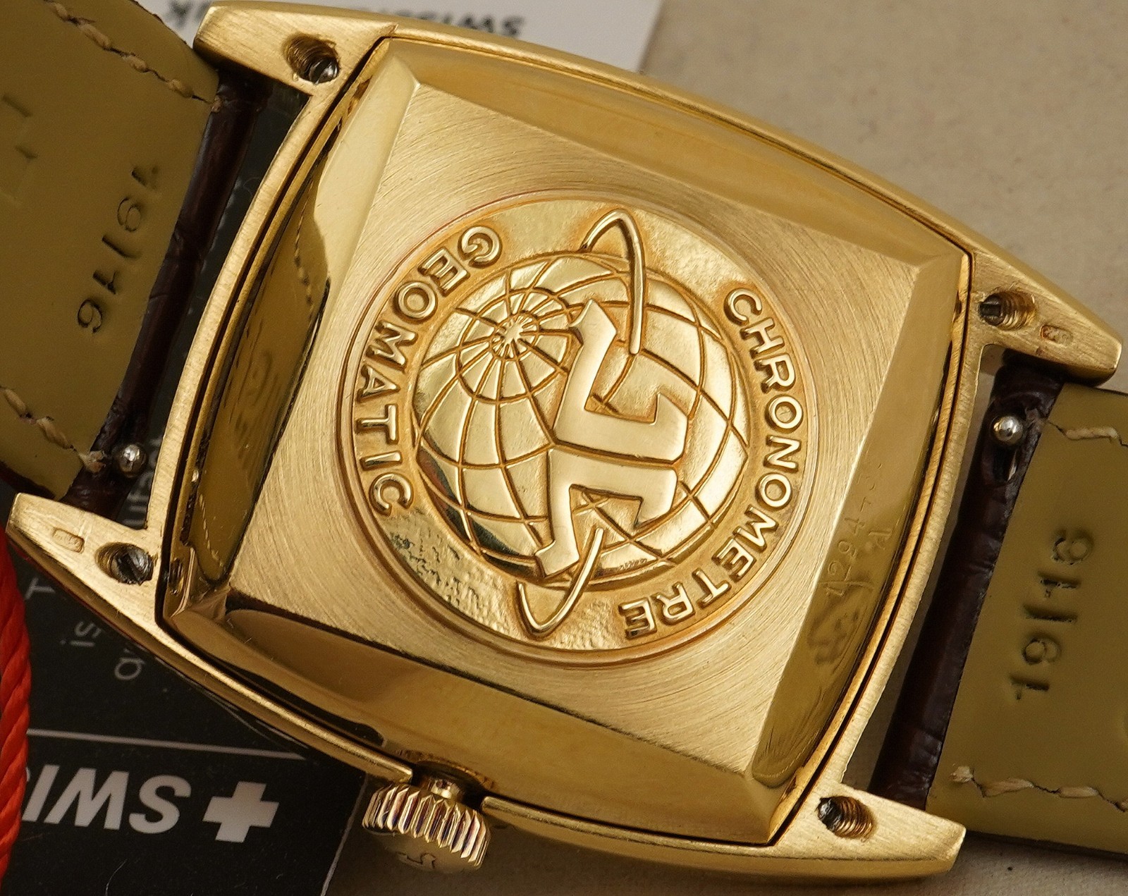 VINTAGE JAEGER-LECOULTRE GEOMATIC TONNEAU E560 18K GOLD ORIGINAL FULL SET 1970’S