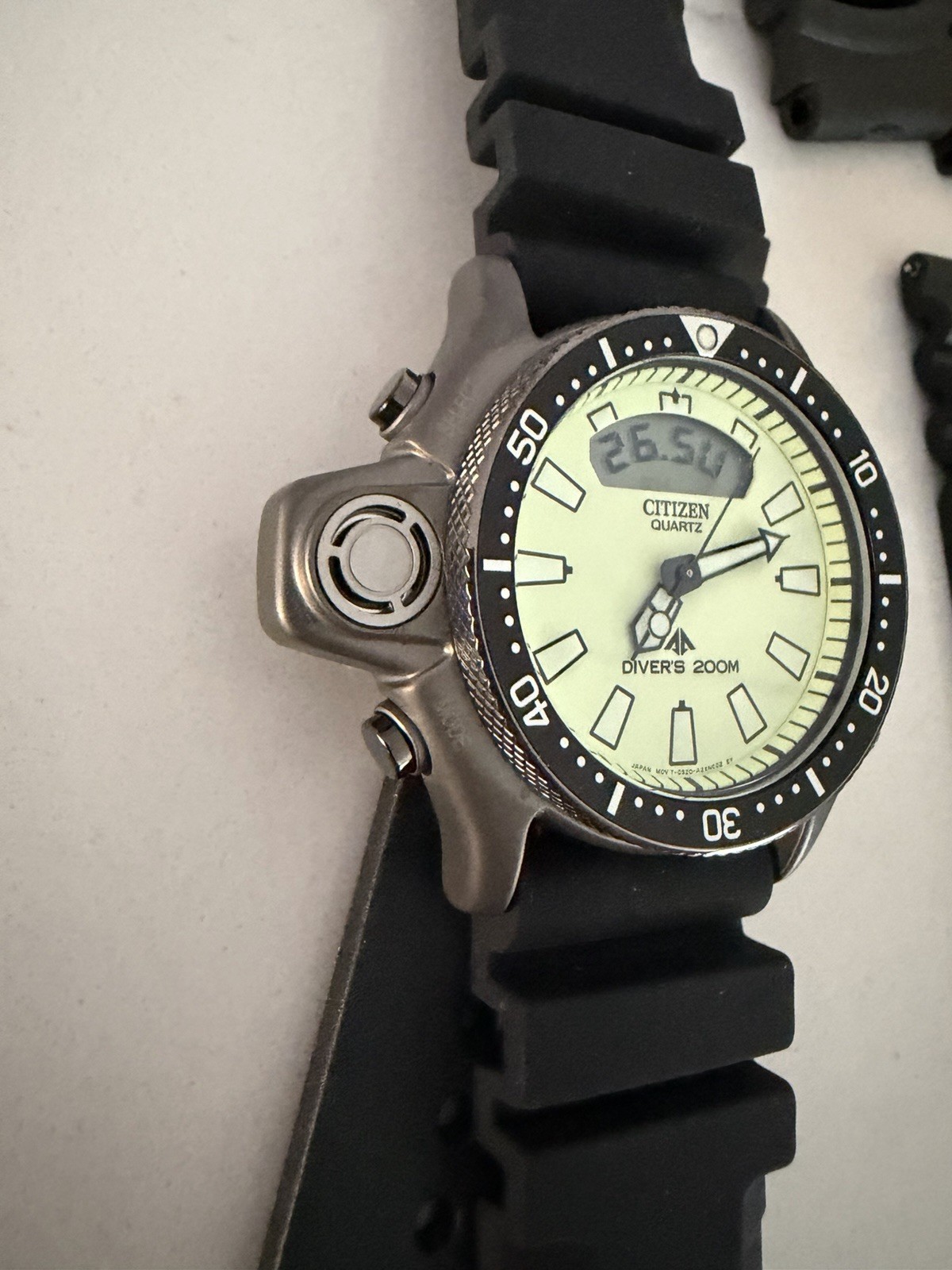 Citizen Promaster Aqualand Full Lume Dial JP2007-17W LK/NW B/P Straps Scuba Case