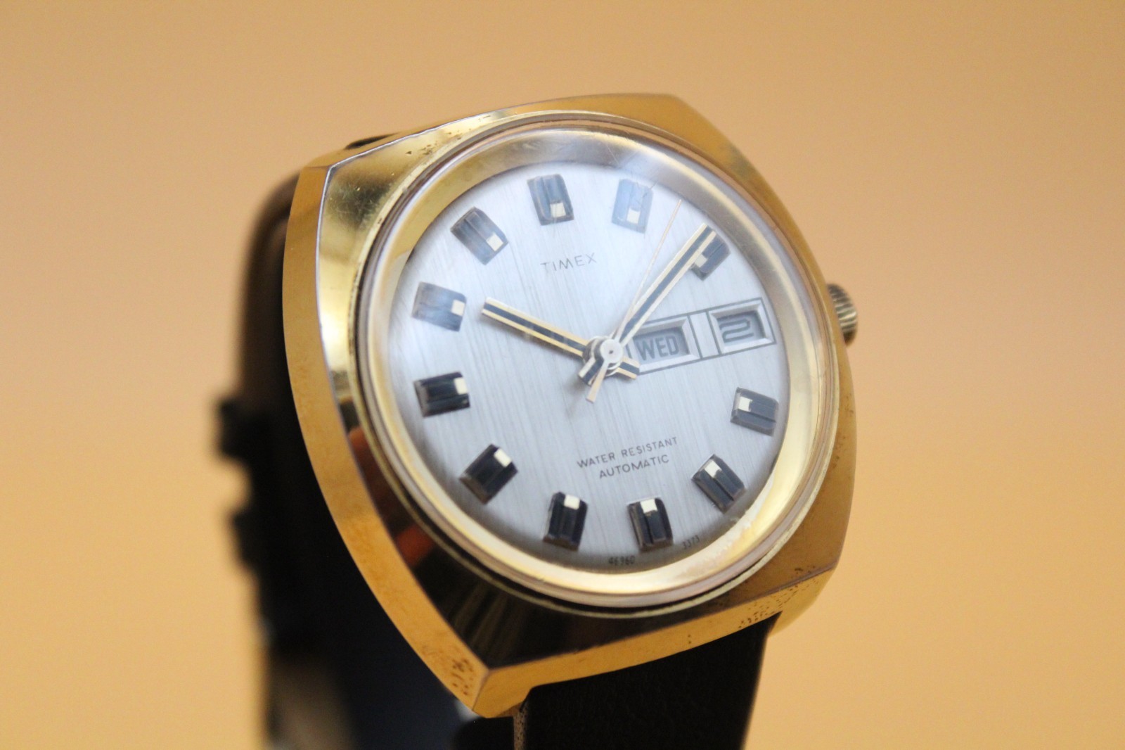 Vintage 1973 Timex Viscount Automatic Day-Date Silver Dial Runs Leather Strap