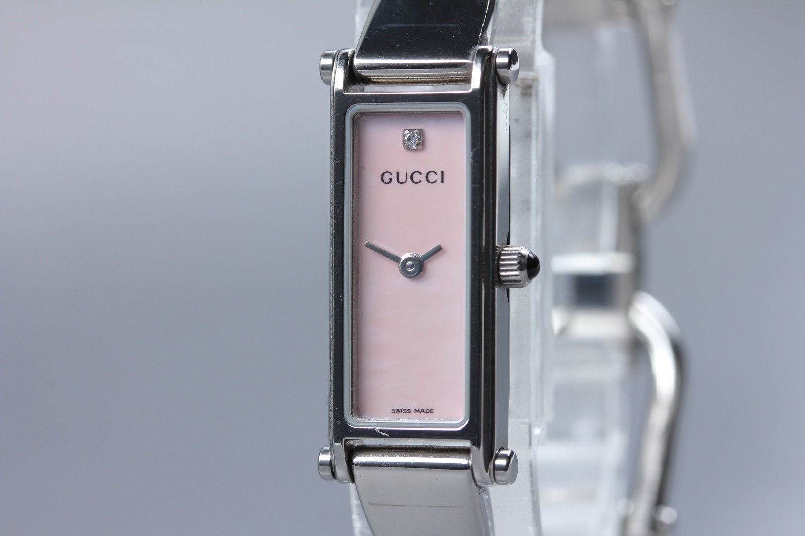 [Near MINT] Vintage GUCCI 1500L 12mm Pink Shell 1P Diamond Quartz Women’s Watch