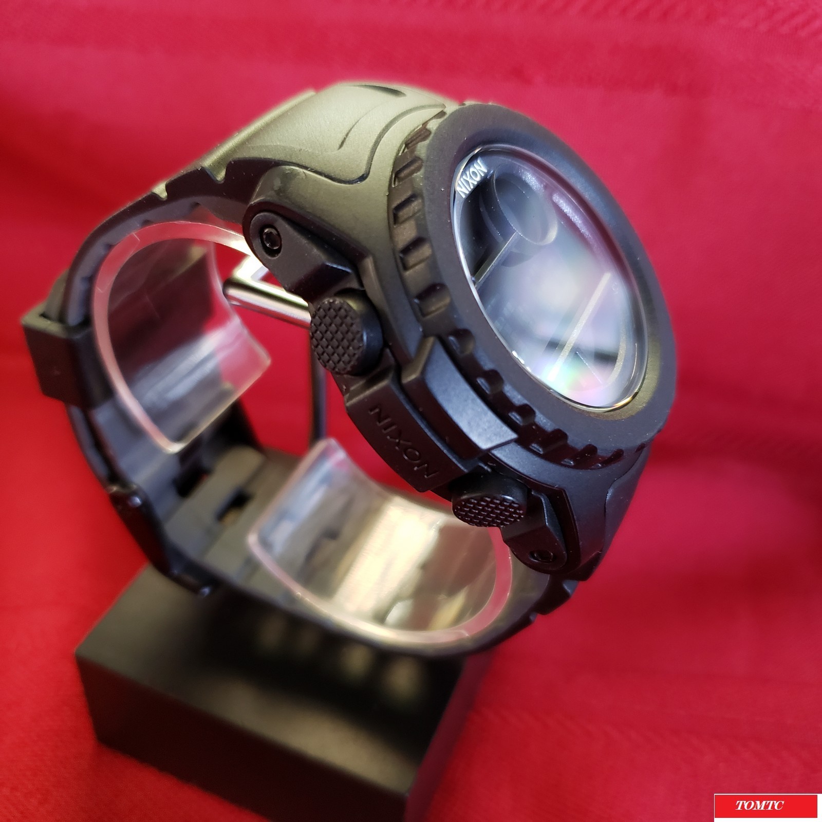 Nixon “The Super Unit” (Black) 200M Polycarbonate China Mvmnt & Blacklight [16B]