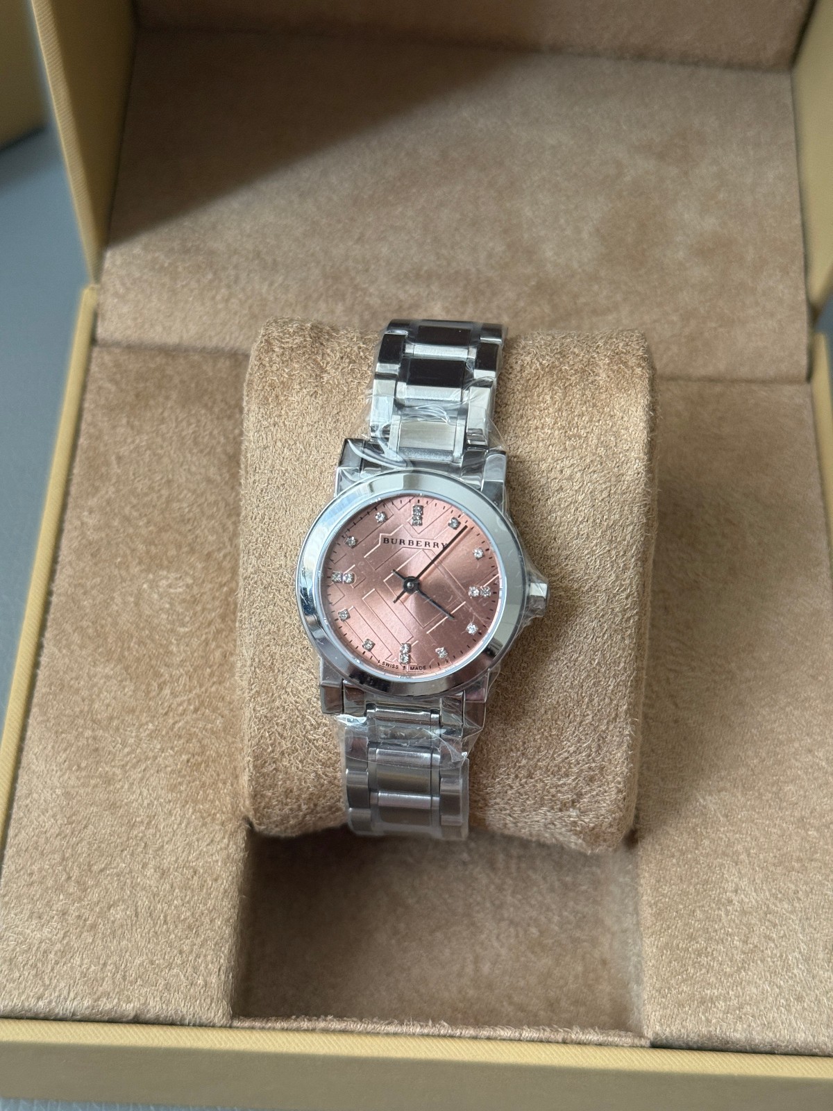 Burberry The City BU9223 Stainless Steel 26 mm Pink Dial Women’s Watch