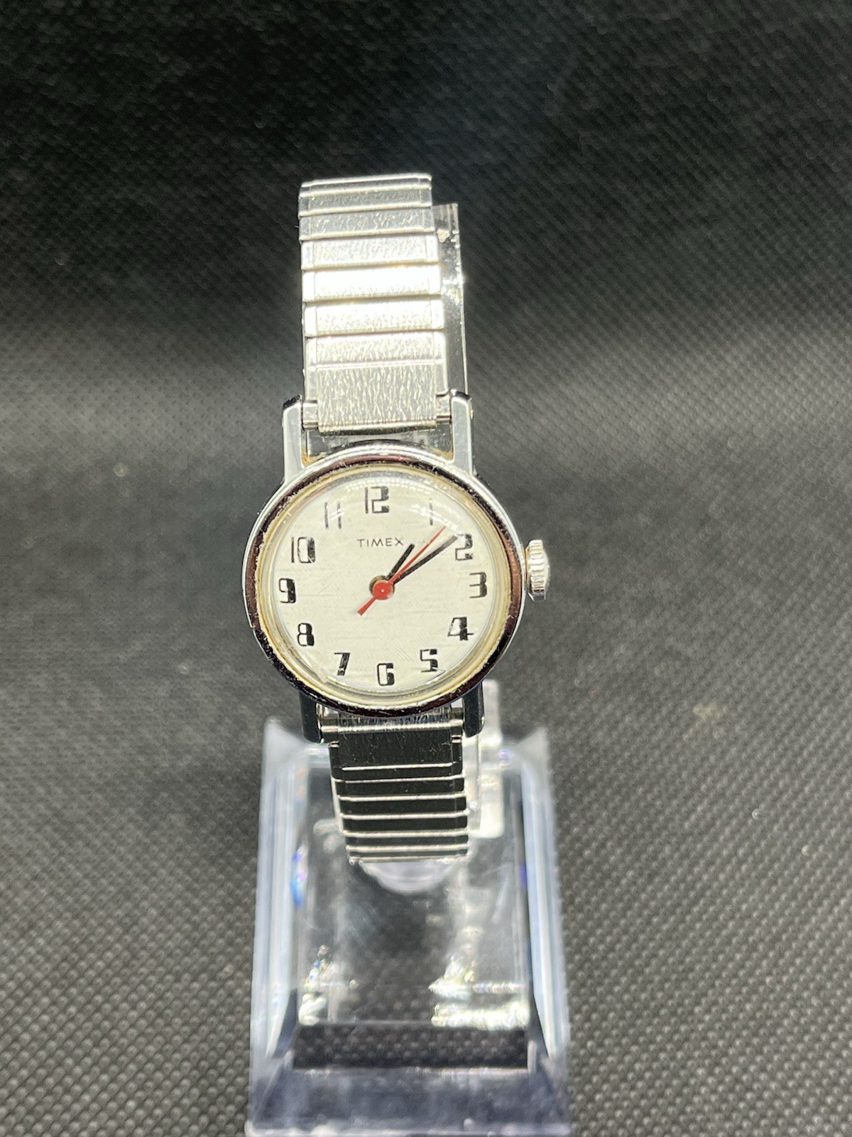 Timex Women’s Vintage 1960s Manual Wind 7J Silver Stretch Bracelet White Dial