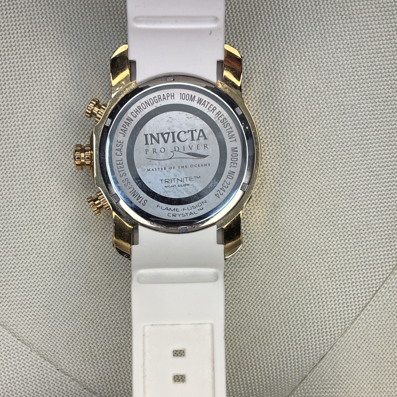 Invicta Pro Diver Chronograph Quartz 50mm 100m White Silicone Gold/Black Dial