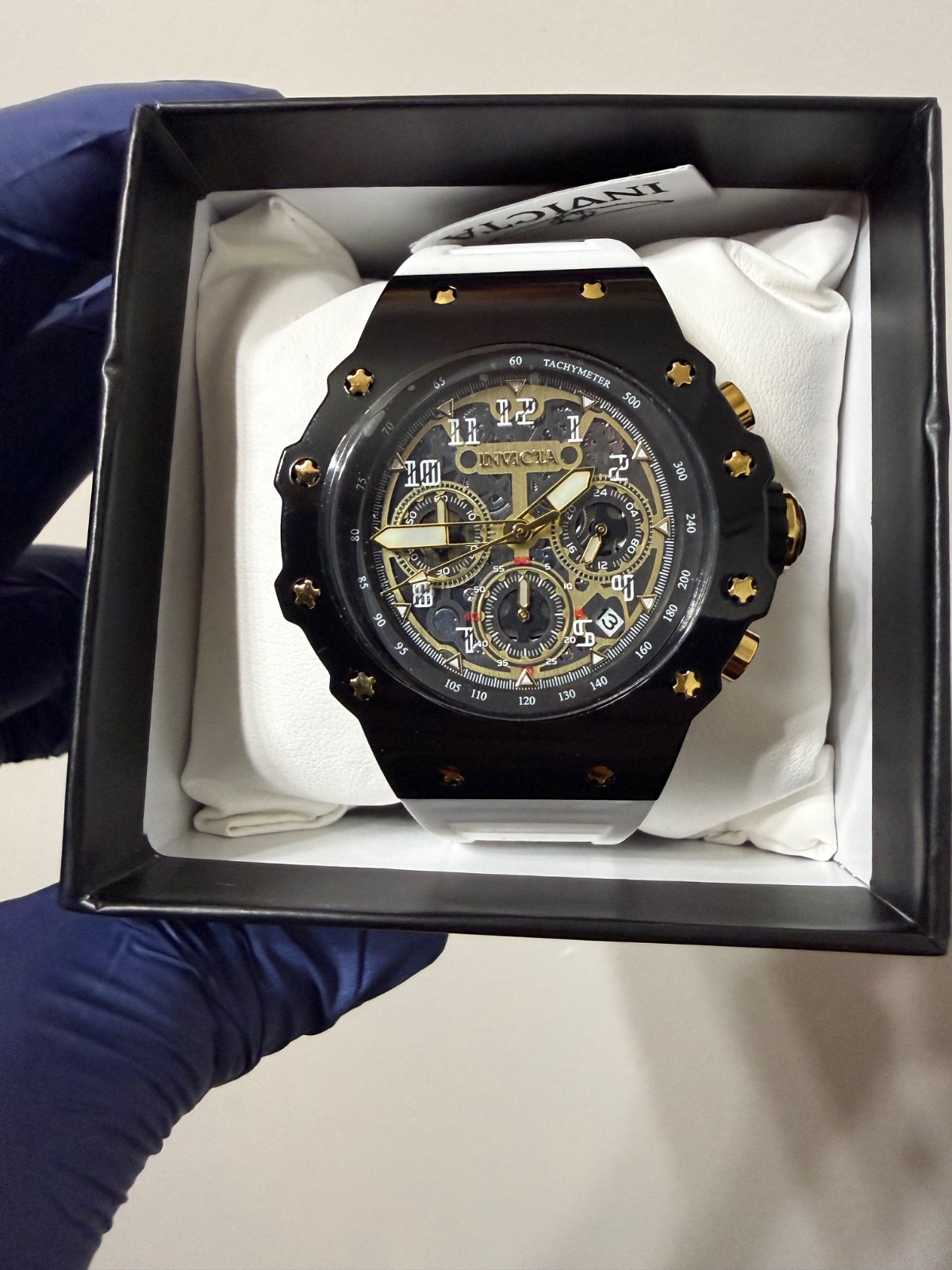 Invicta Racing Vaulthan Men’s Chronograph Black Gold Dial White Band New In Box