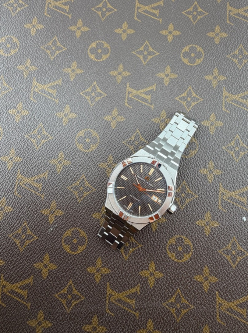 Maurice Lacroix AIKON Automatic Calibre ML115 Case 42mm Grey Dial Full Set