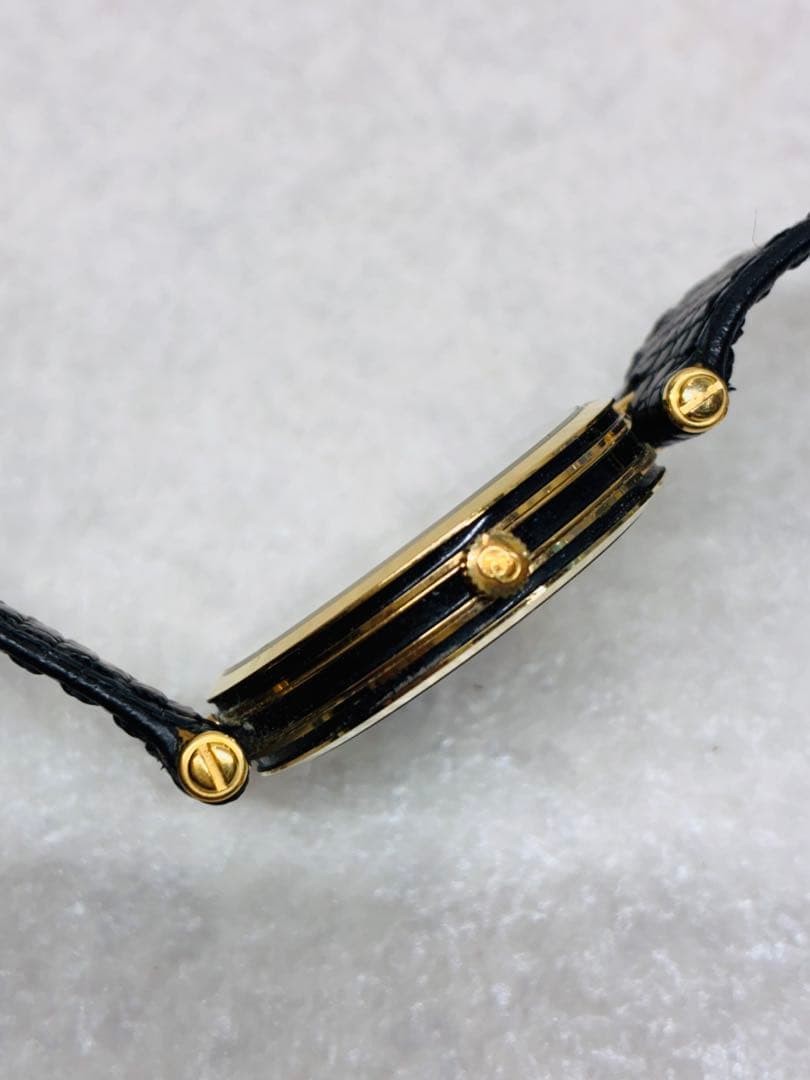 T7) Vintage GUCCI Sherry Line Black Dial Watch
