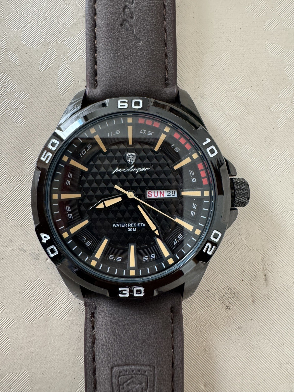 POEDAGAR Unisex Watch – Round Dial Sport Elegant Waterproof 895