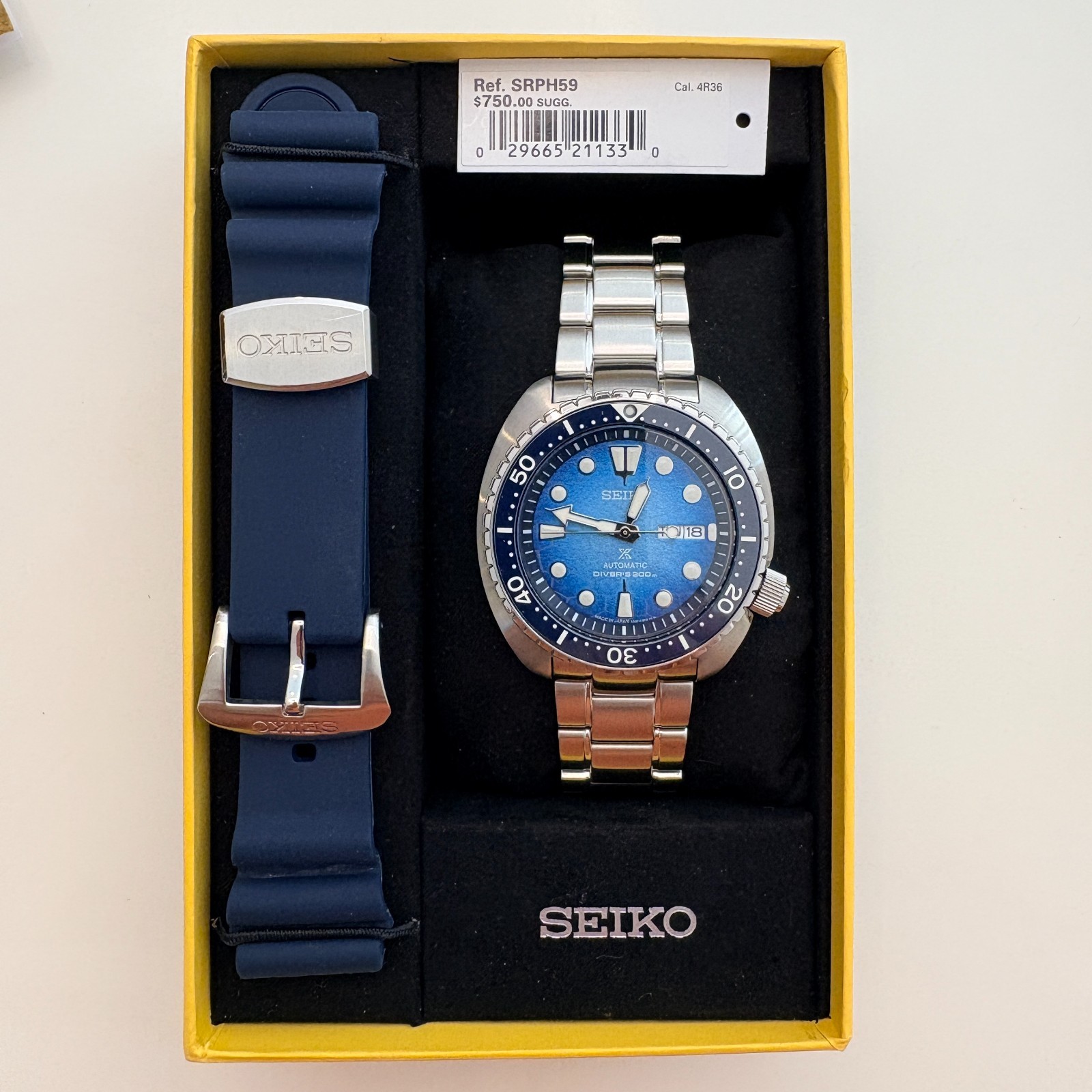Prospex SRPH59 U.S. Special Edition w/ steel bracelet and a blue silicone strap