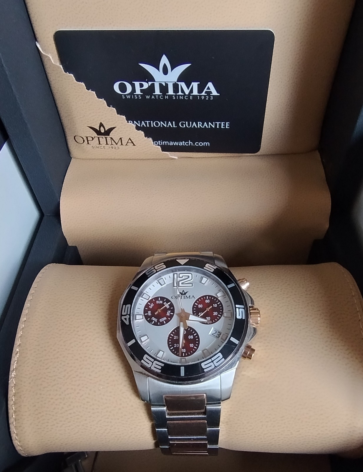 Mens Swiss Made Optima Watch. Pristine Condition. RRP $1100.00.
