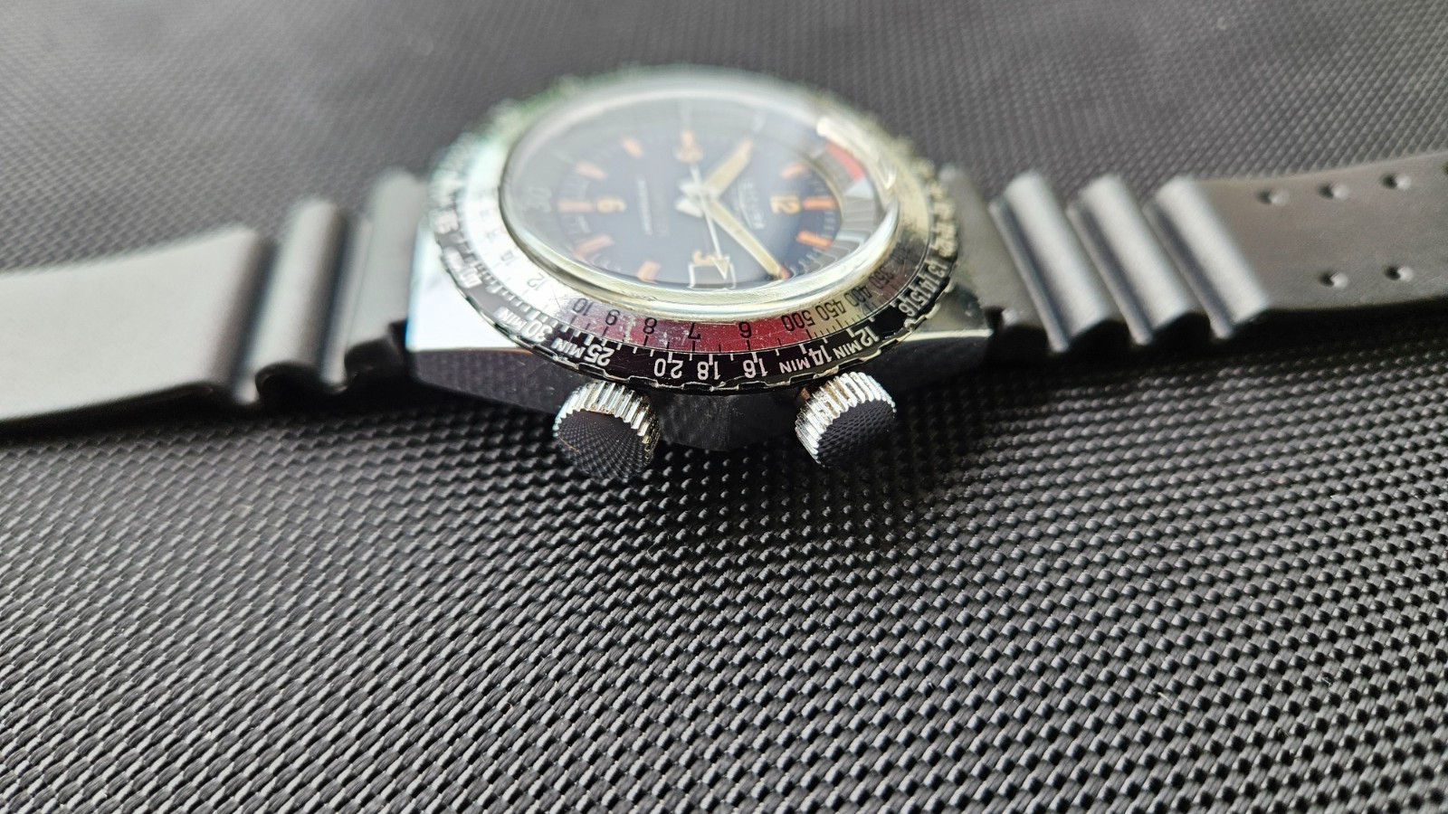Sicura 21 Jewels Computer blue Dial manual wind rotating bezel Vintage