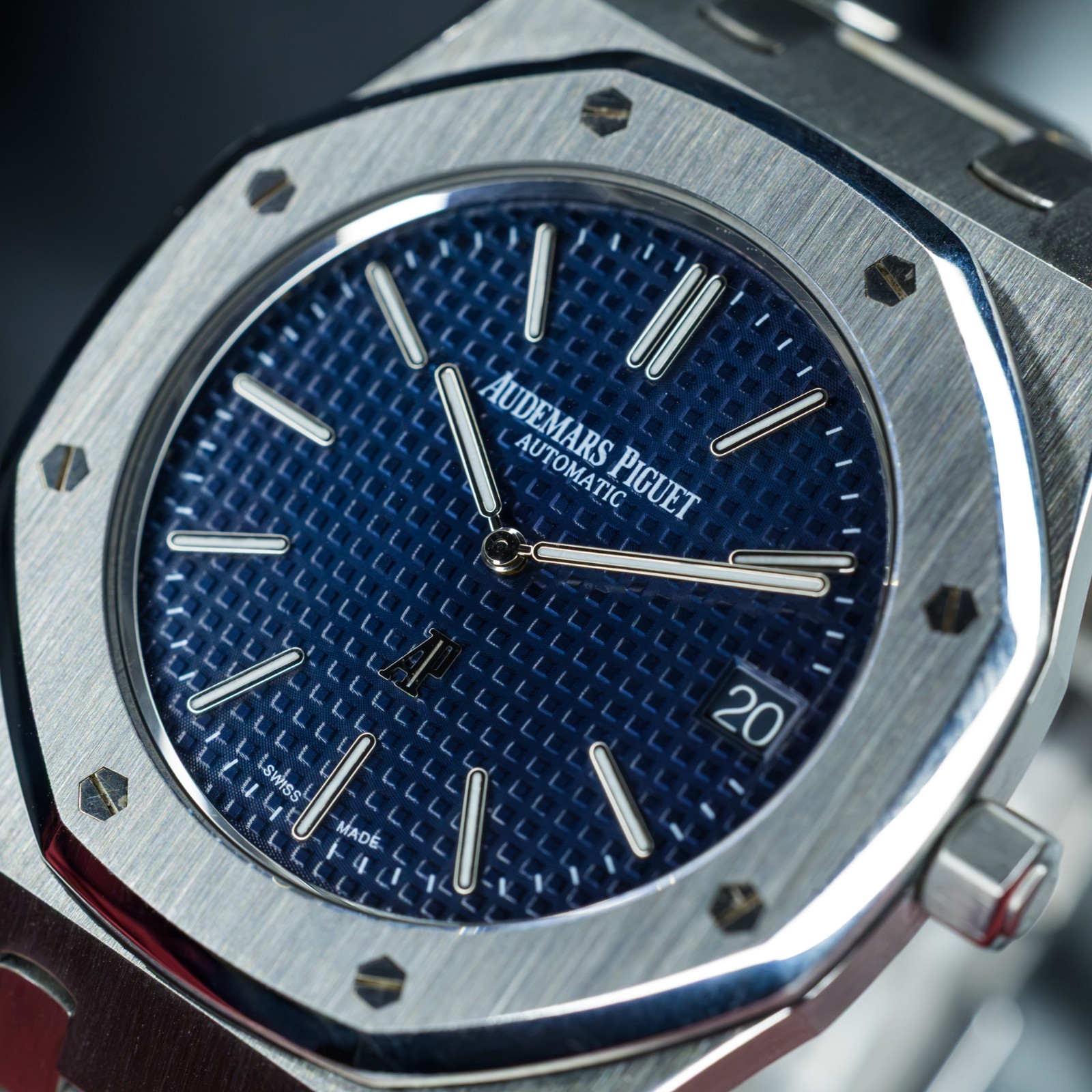 Audemars Piguet Royal Oak “Jumbo” 15202ST.OO.1240ST.01 | Full Set 39mm