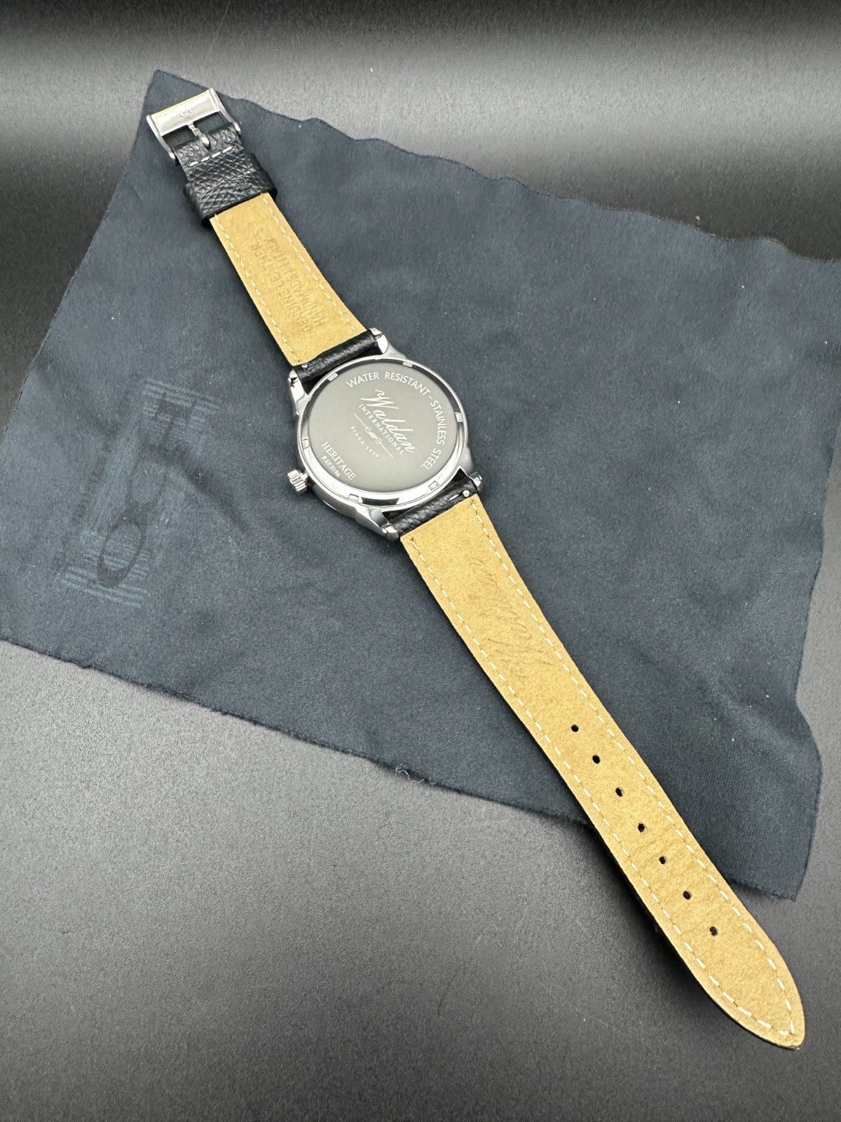 Waldan Heritage Professional 40mm Stark White Men’s Quartz Dress Watch w BONUS
