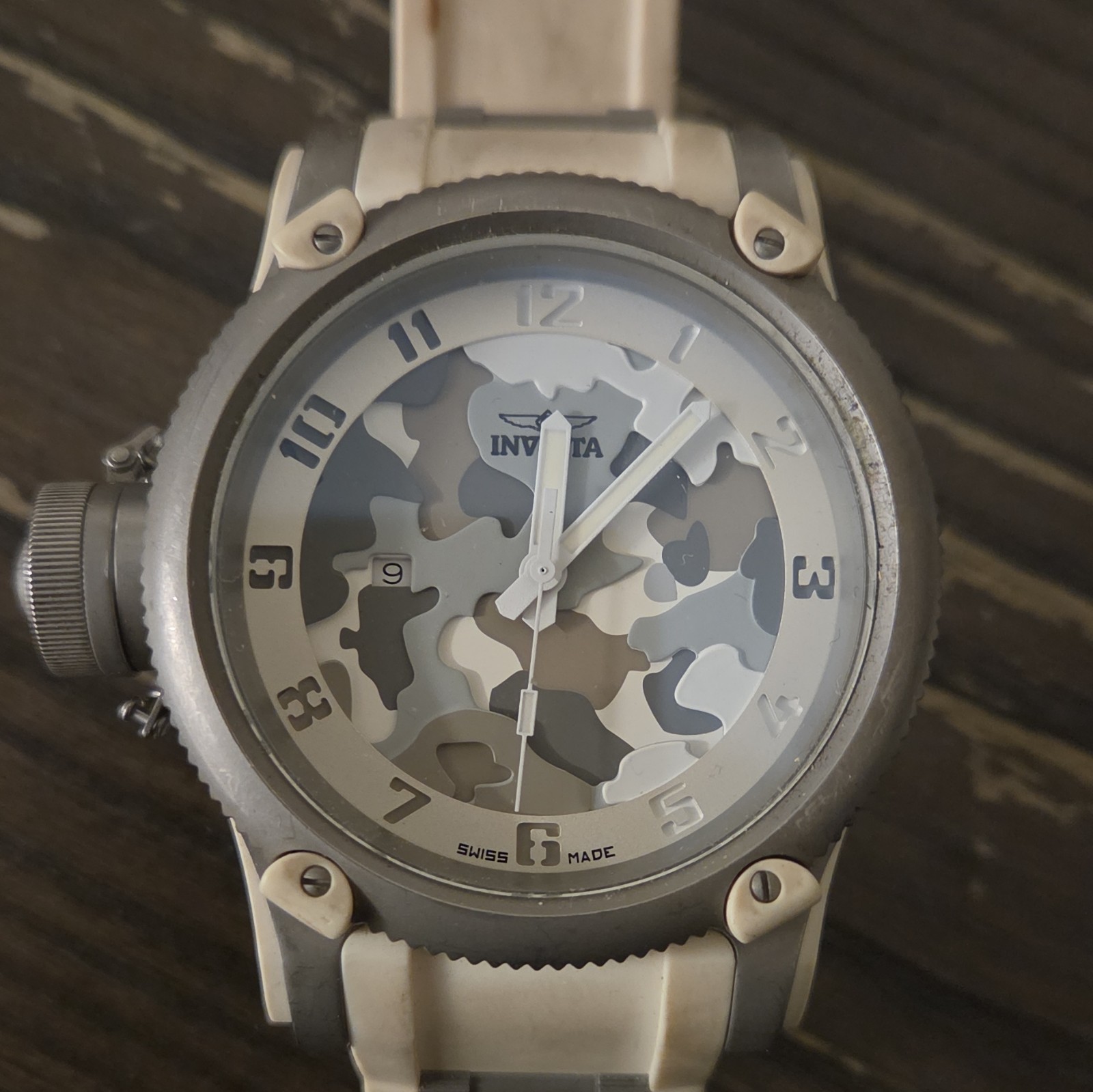 Invicta – ARCTIC WHITE CAMO Edition – Russian Diver – Quartz – mens watch