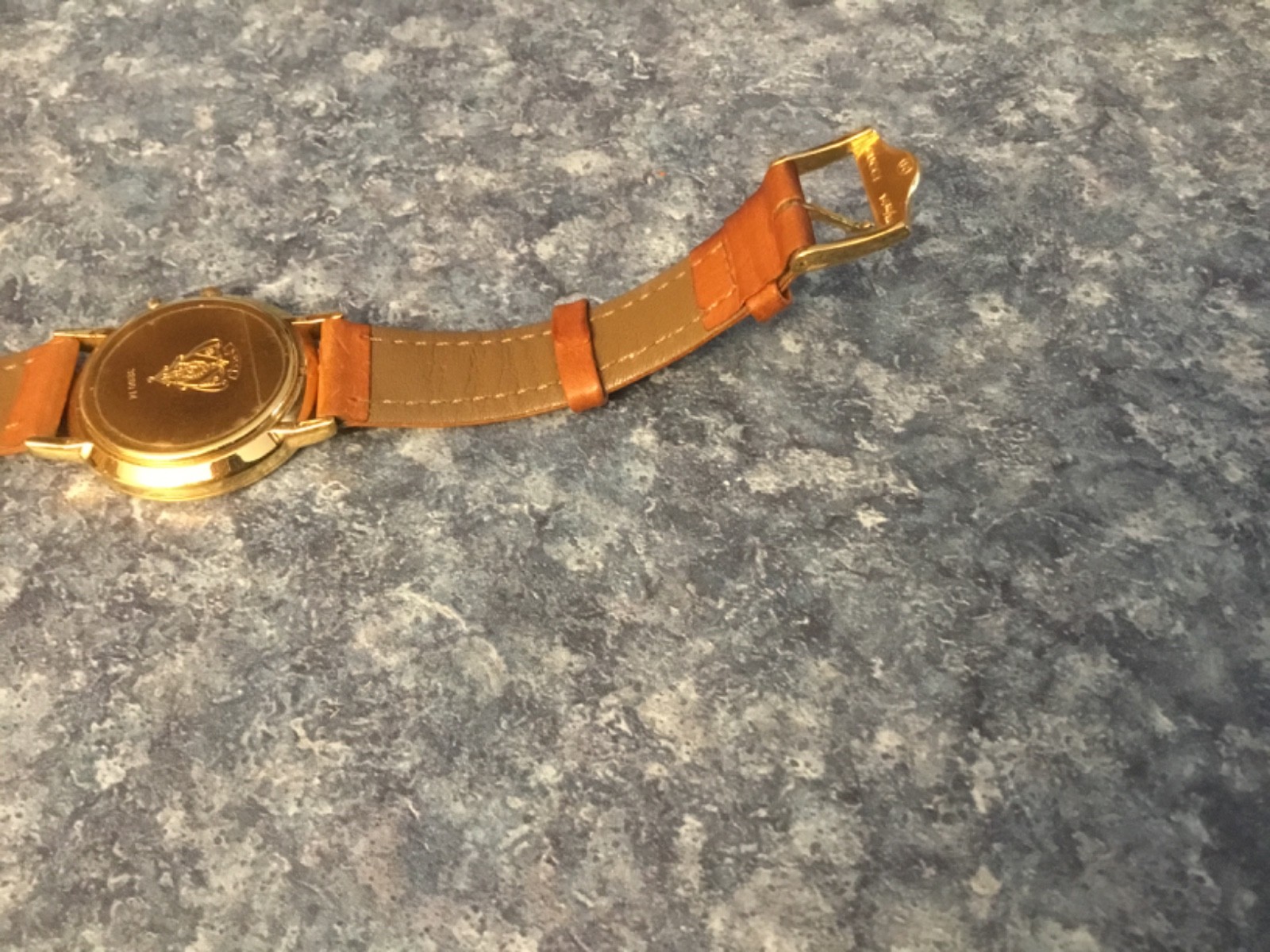 Gucci 3800M Chronograph – Original Buckle – Leather Band – Fully Functional