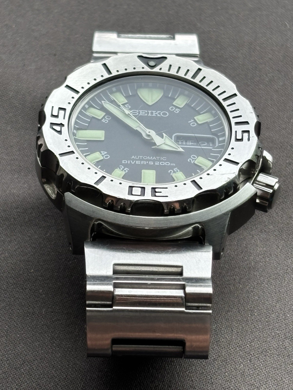 Seiko Black Monster 21J 7S26-0350 Automatic Diver 200m Day/Date Black Dial 42mm