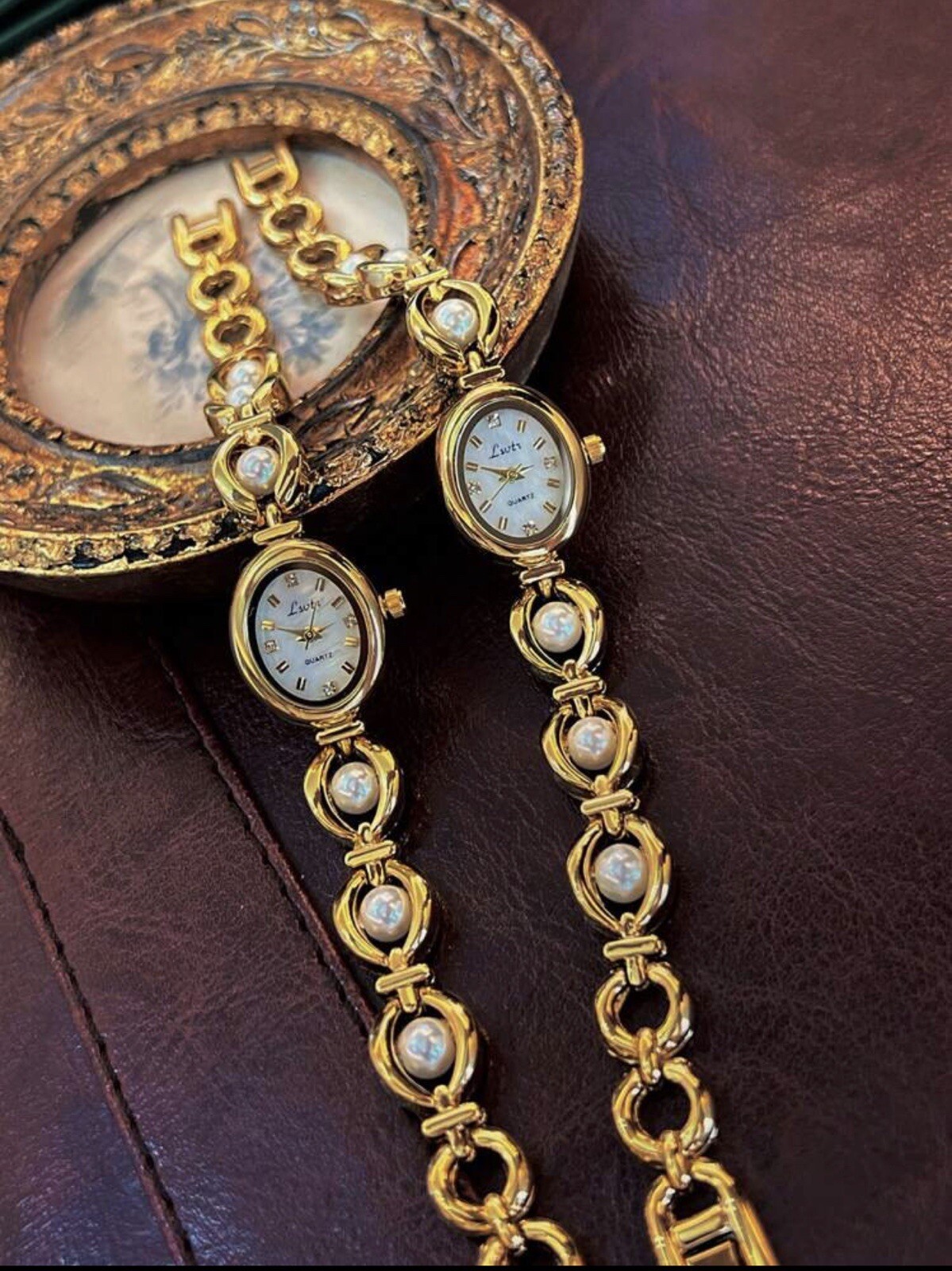 Gold Vintage Style Round Women’s Watch