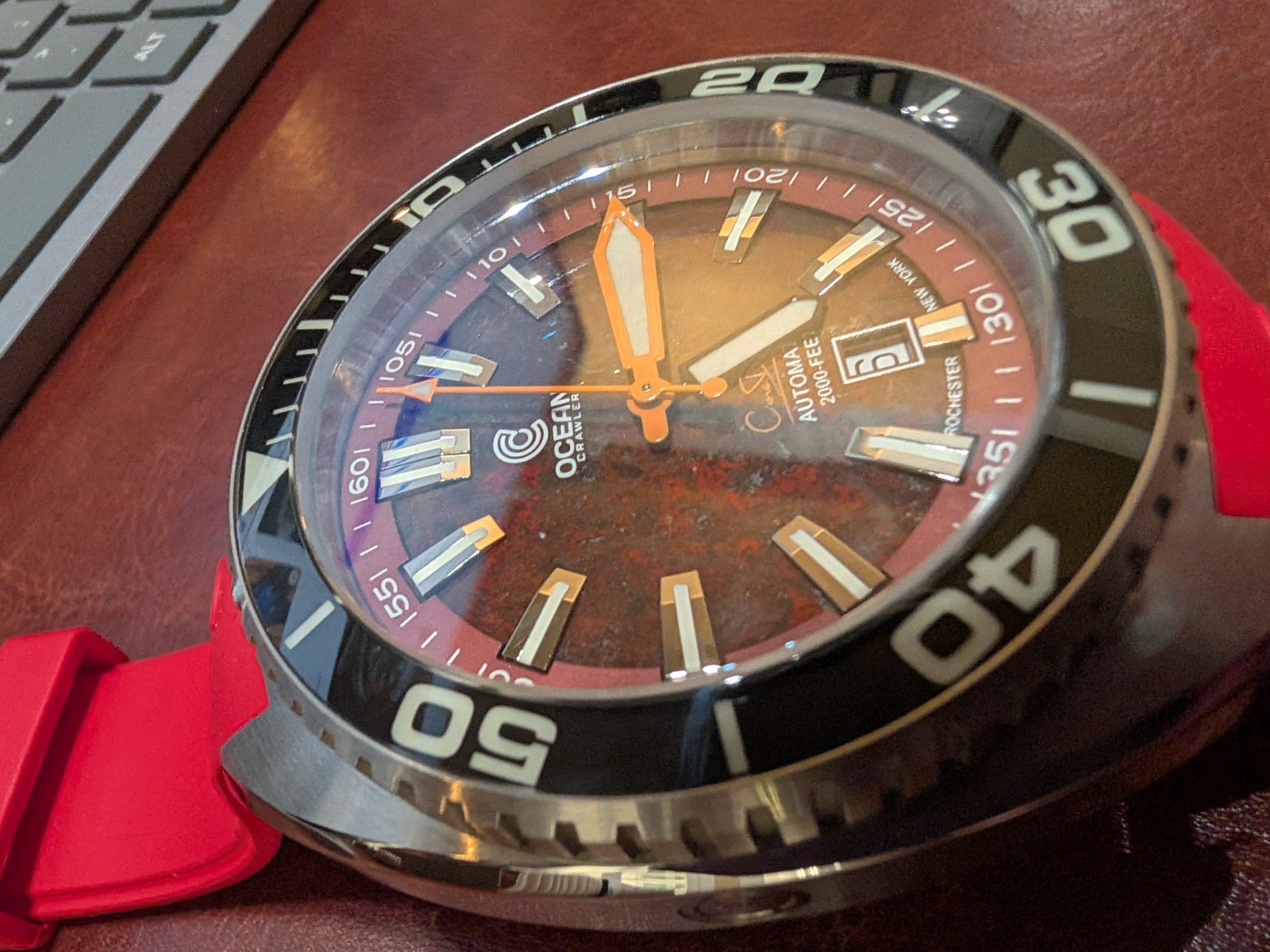 Ocean Crawler Core Diver – Rubellite Edition – 2 Straps Included!