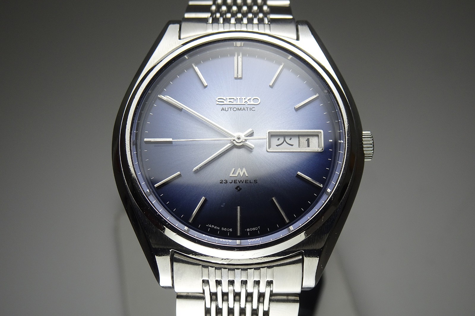 Vintage 1975 JAPAN SEIKO LORD MATIC WEEKDATER 5606-8051 23Jewels Automatic.