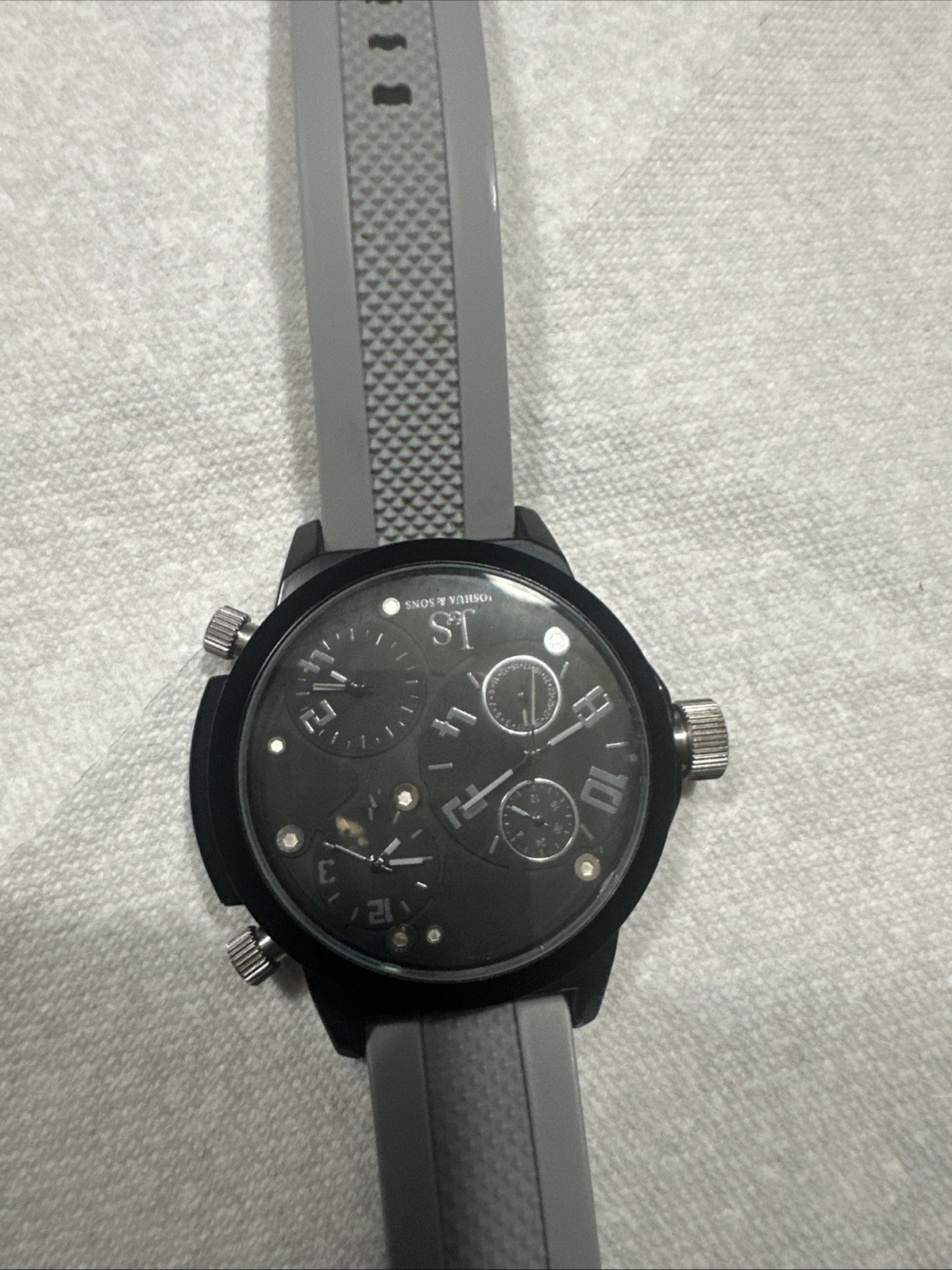 UNIQUE Men’s TRAVELER Watch JOSHUA & SONS JS-40-GY.